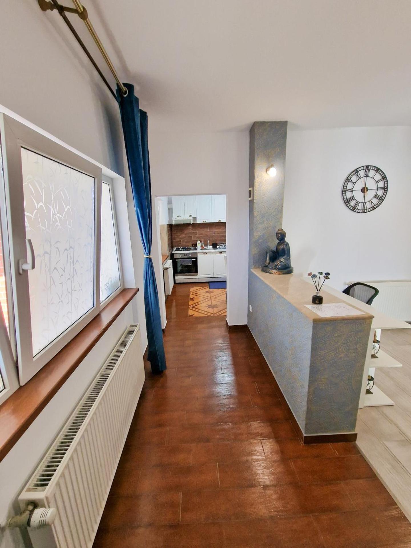 Chic Flat - 24 H self checkin-free parking in the yard