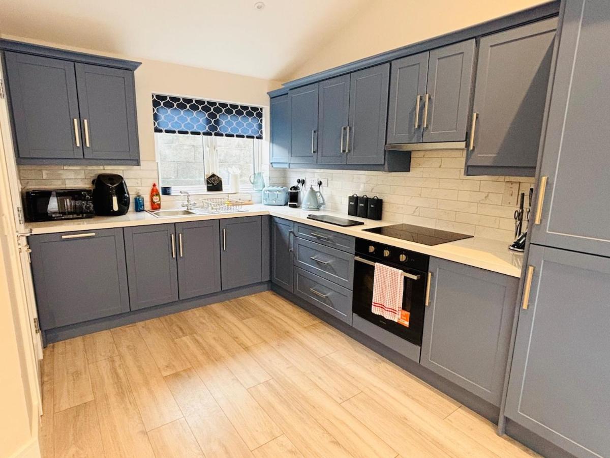 The Lodge - A Home Away From Home, With Private & Secluded Sauna access