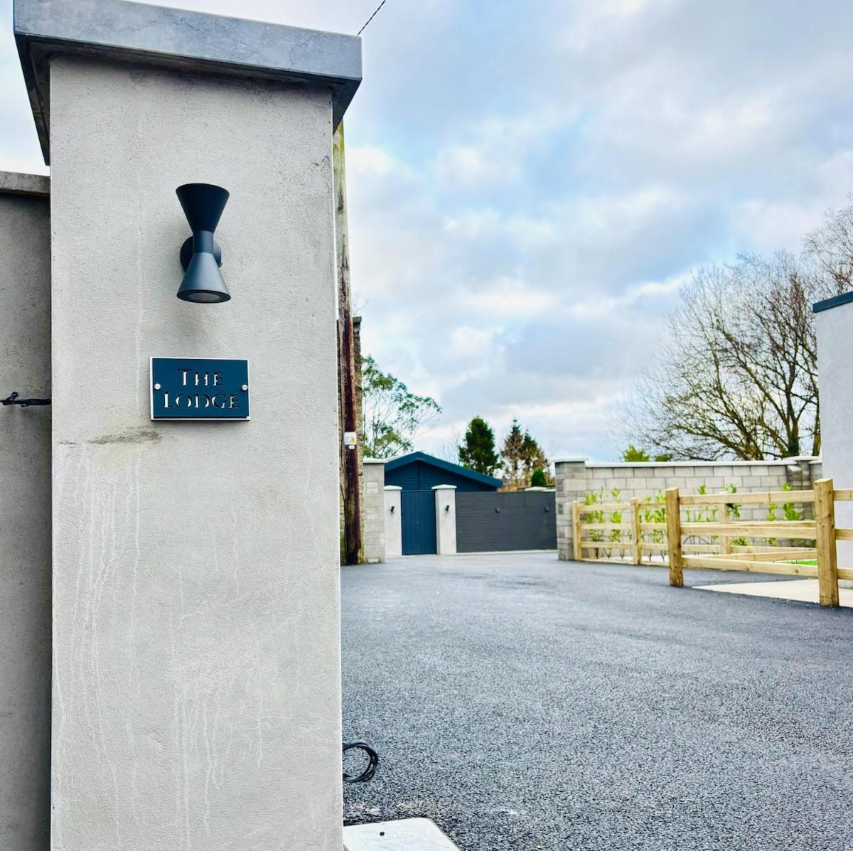 The Lodge - A Home Away From Home, With Private & Secluded Sauna access