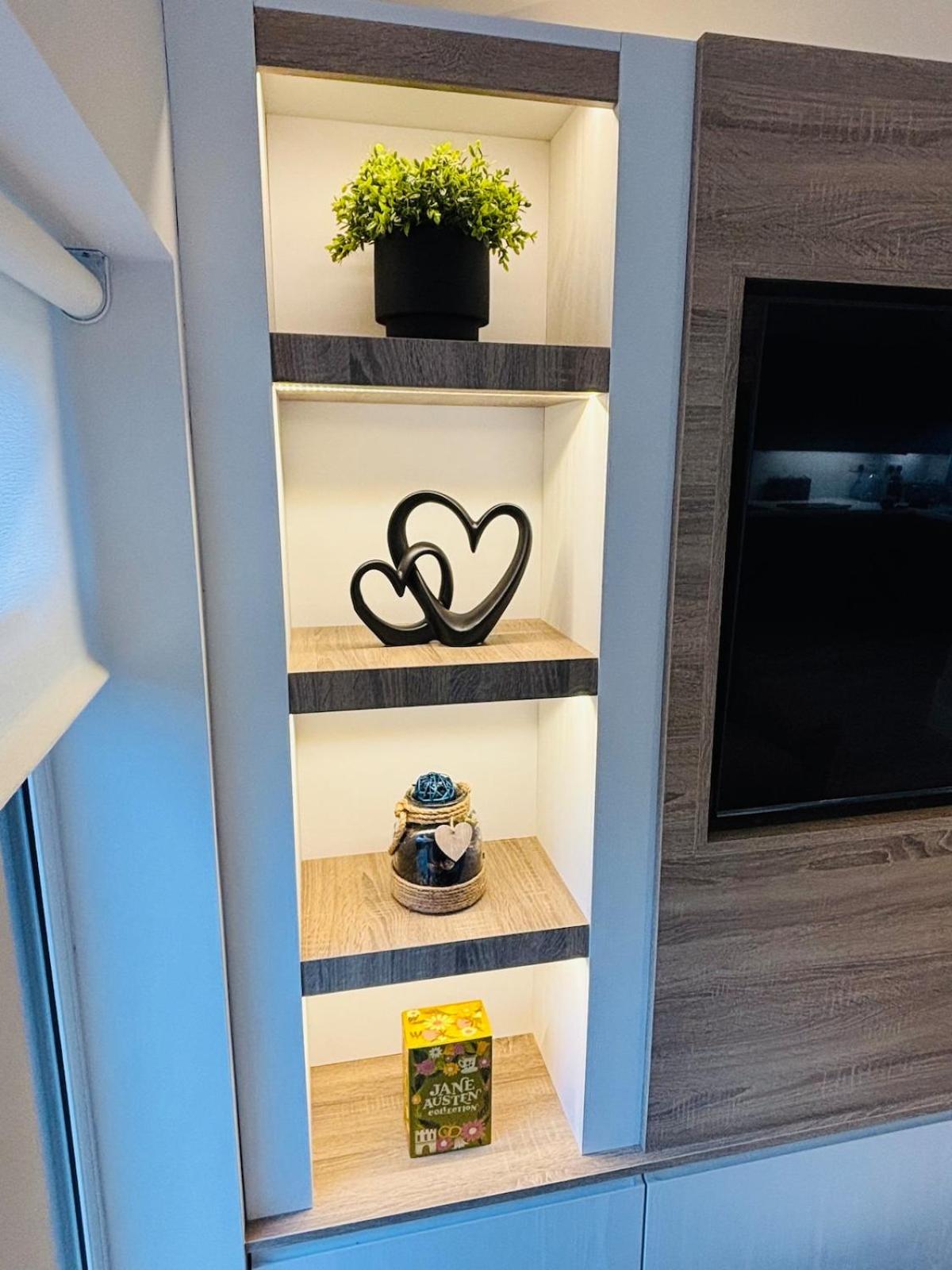 The Lodge - A Home Away From Home, With Private & Secluded Sauna access