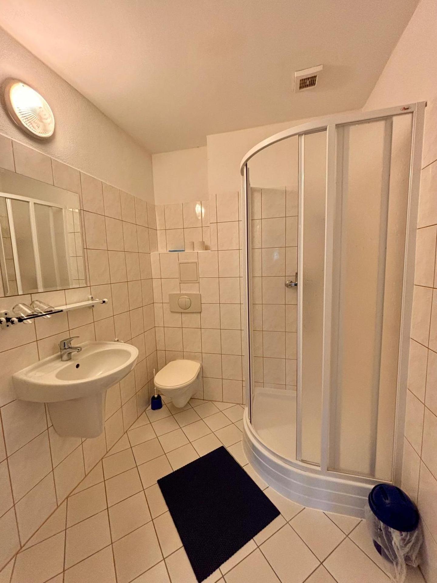 Neljän hengen huone