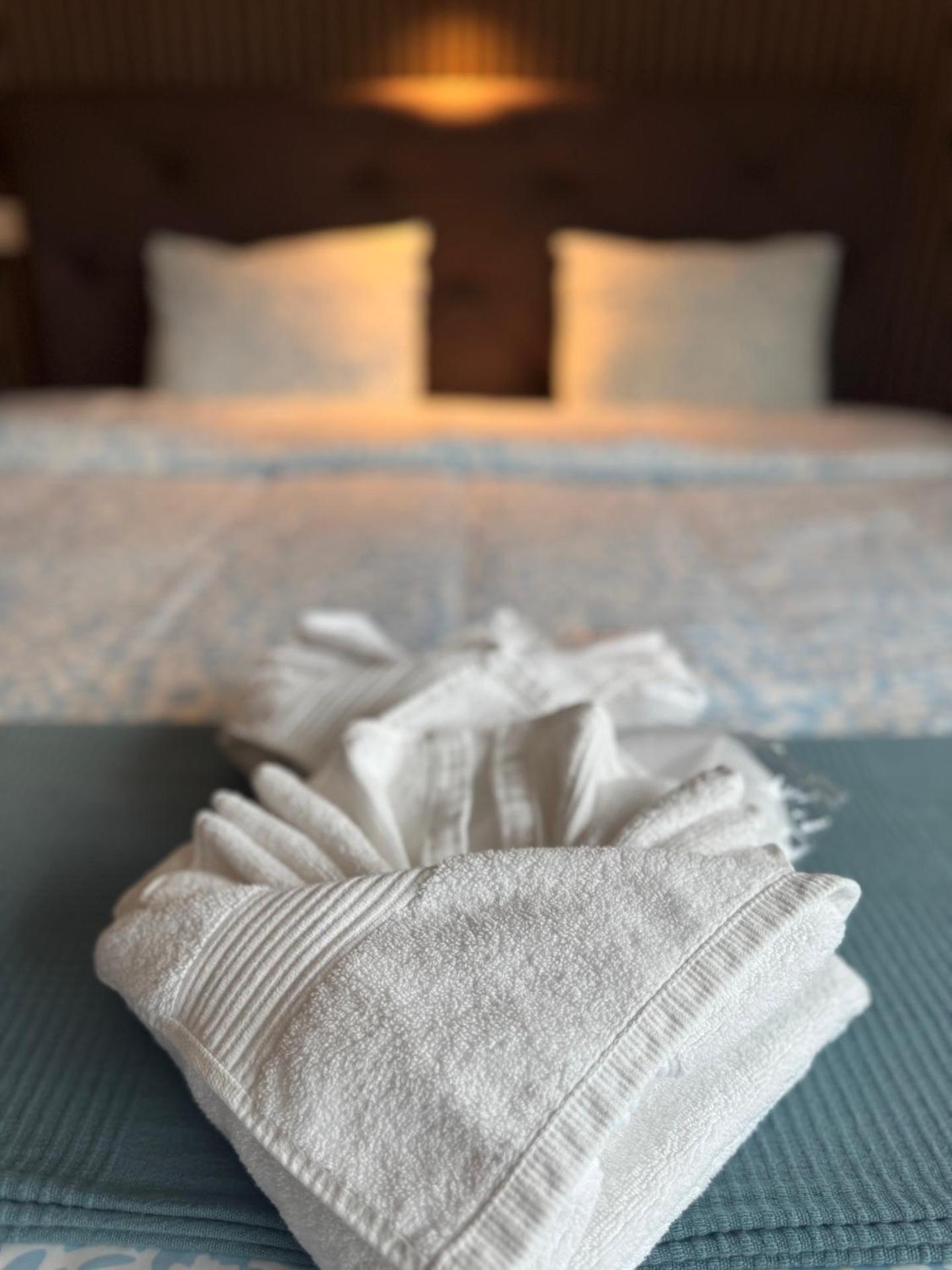 Skyway airport apartments