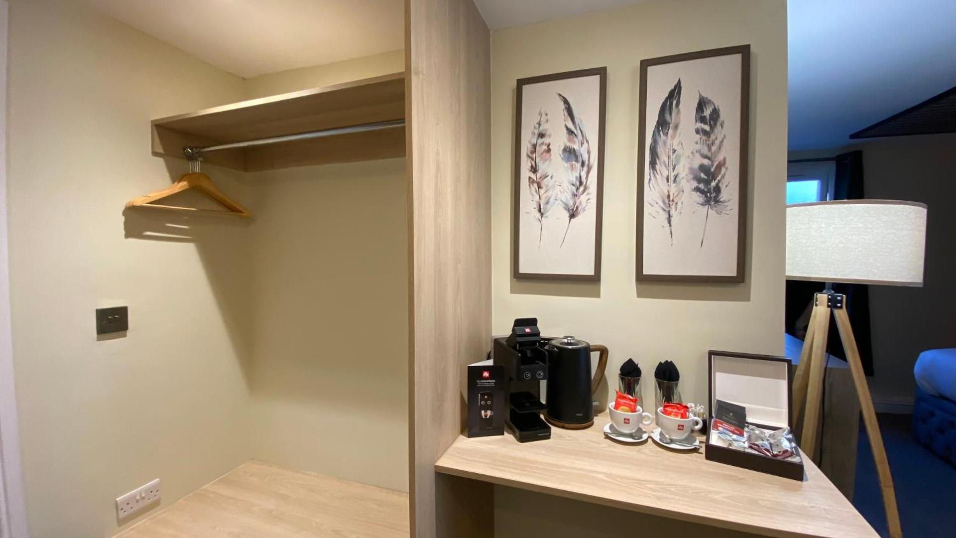 Coffee/tea facilities