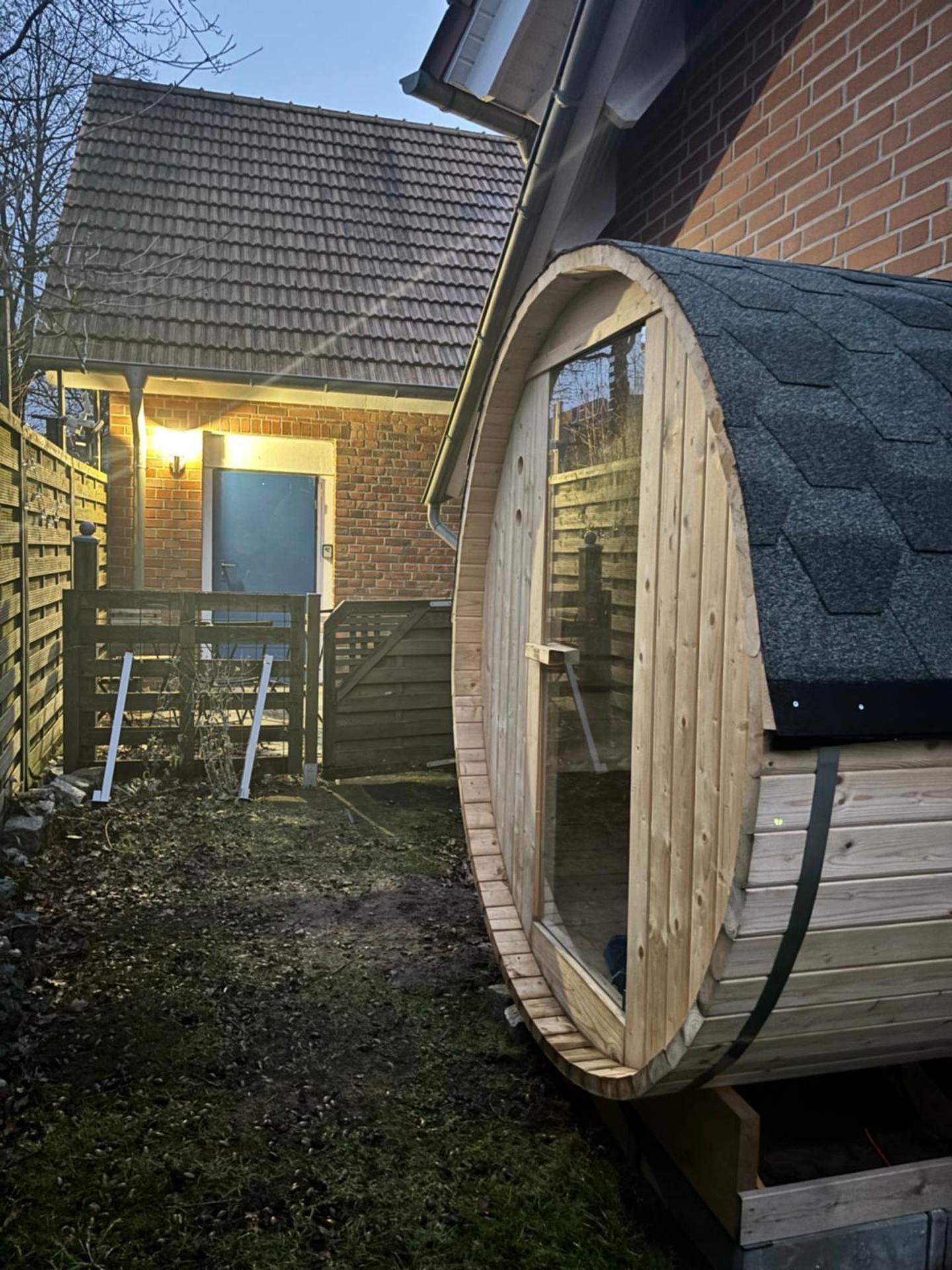 Cheap place to stay with sauna