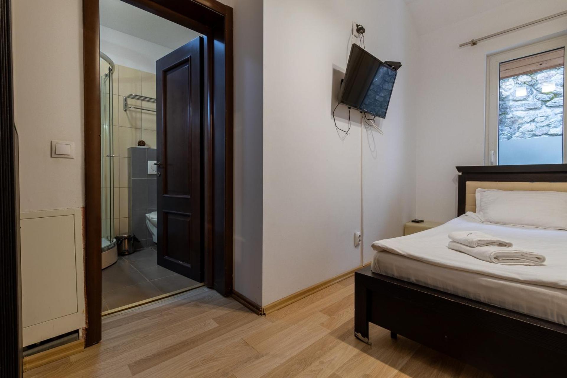 Single Room with Private Bathroom