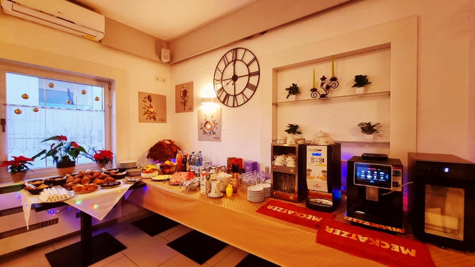 Coffee/tea facilities