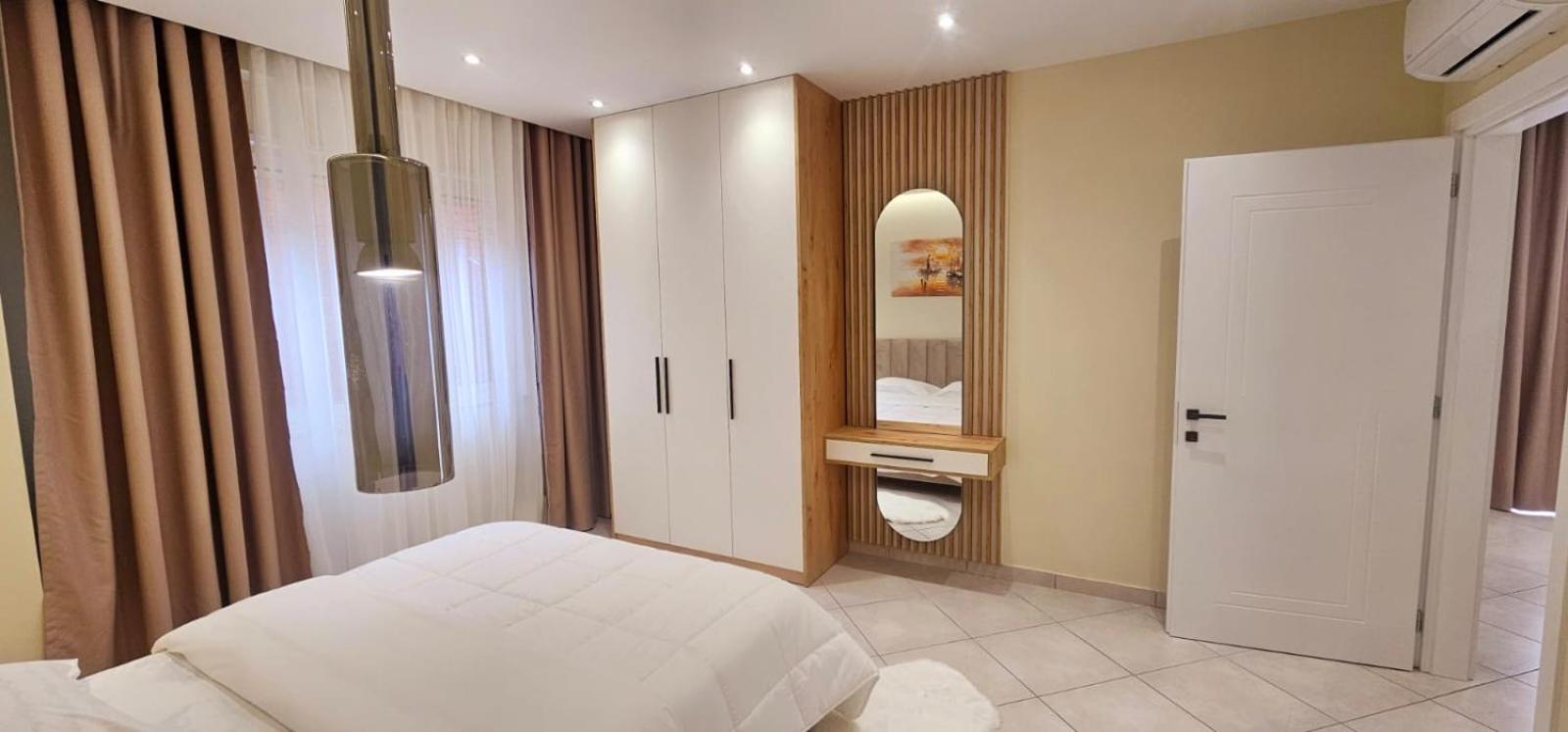 Sunset Harmony Apartment