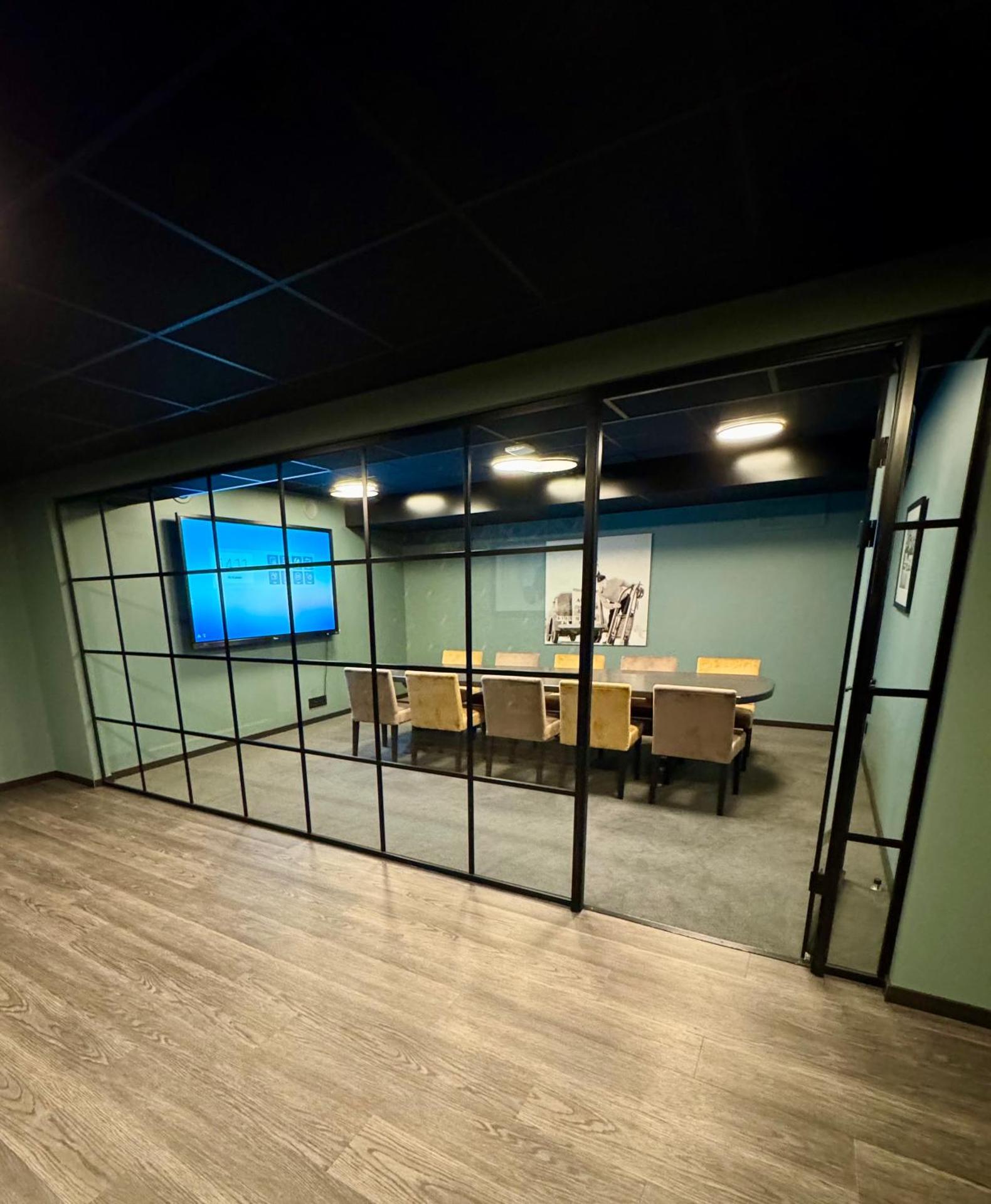 Meeting/conference room