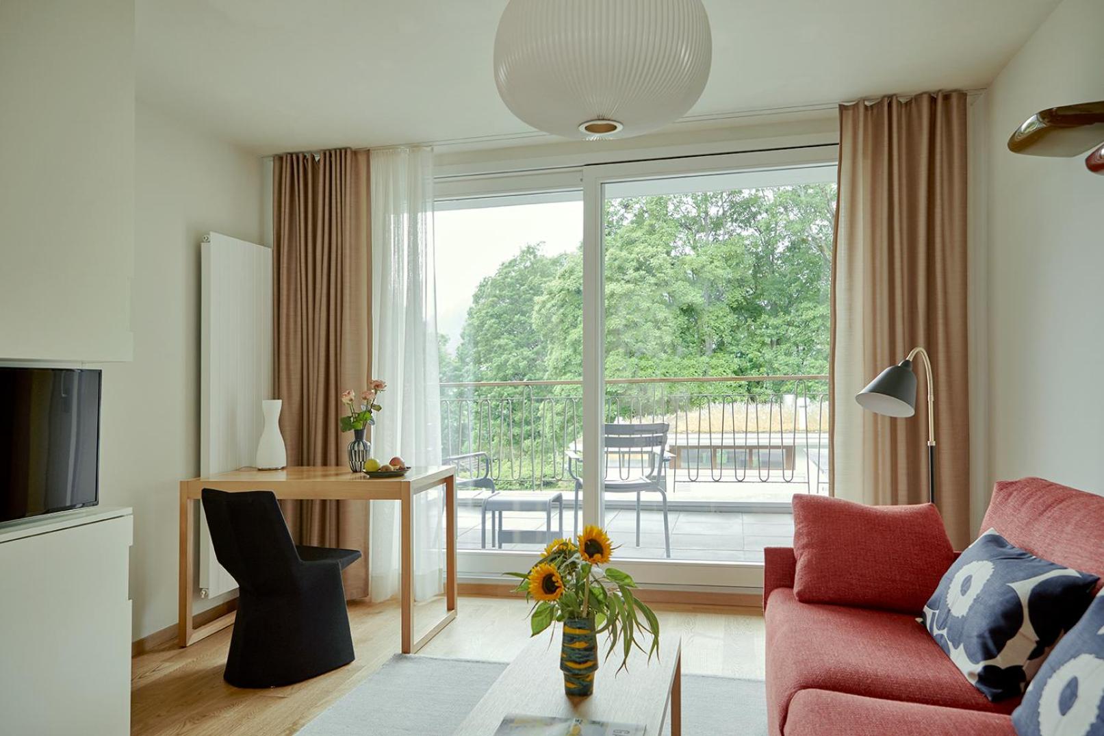 Communal lounge/ TV room