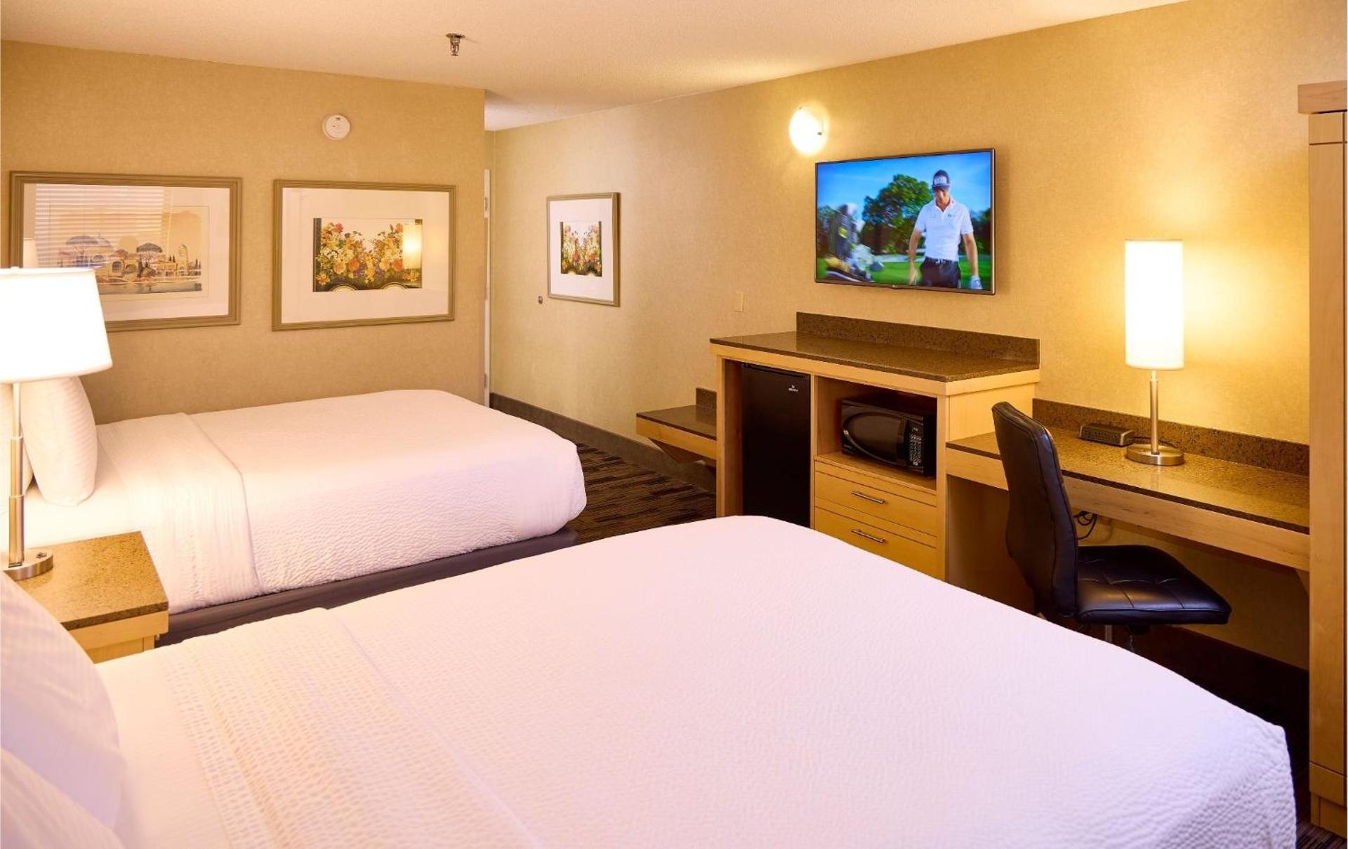 Queen Room with Two Queen Beds - Non-Smoking