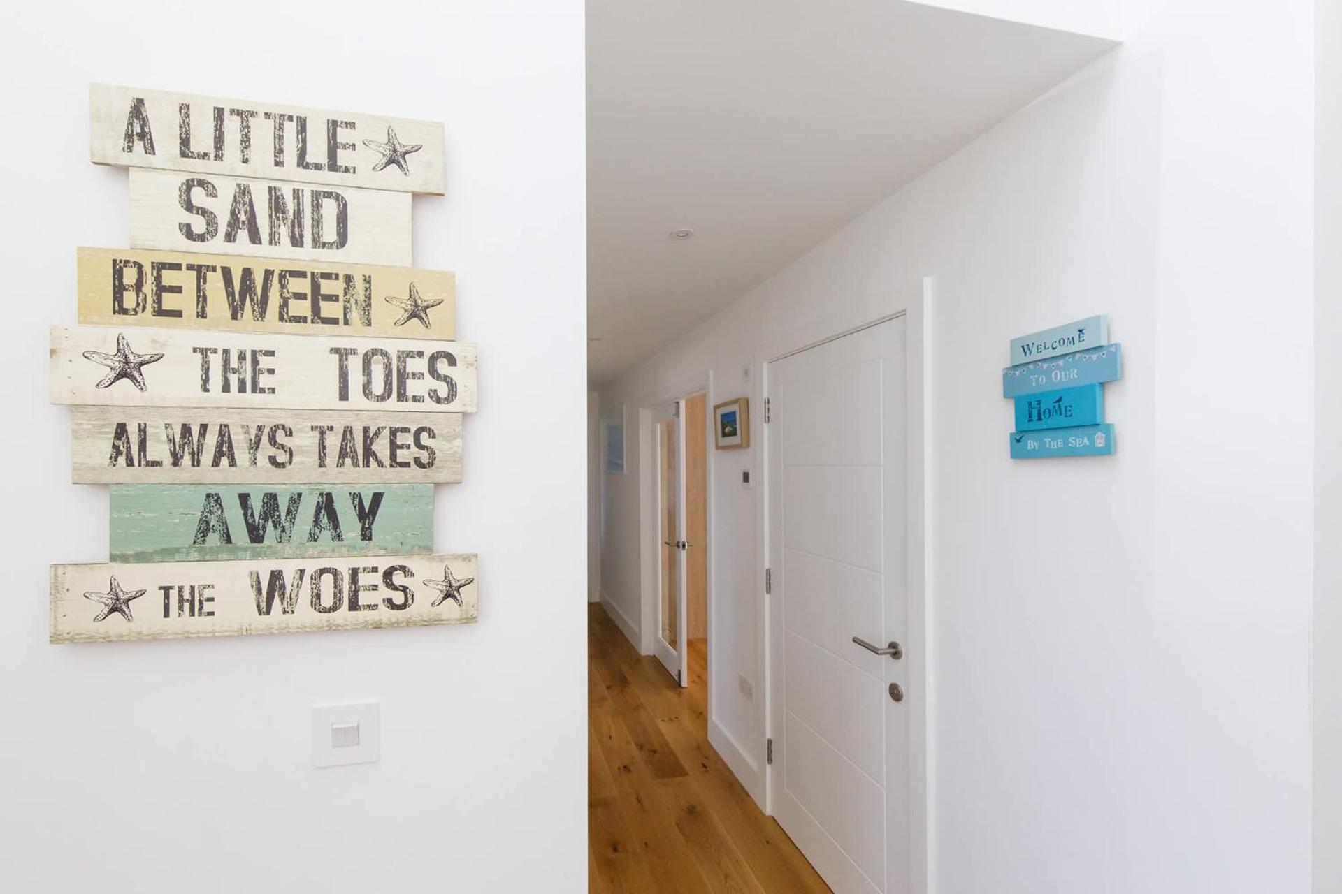 Delightful Seaside Hideaway 5 Mins to Beach