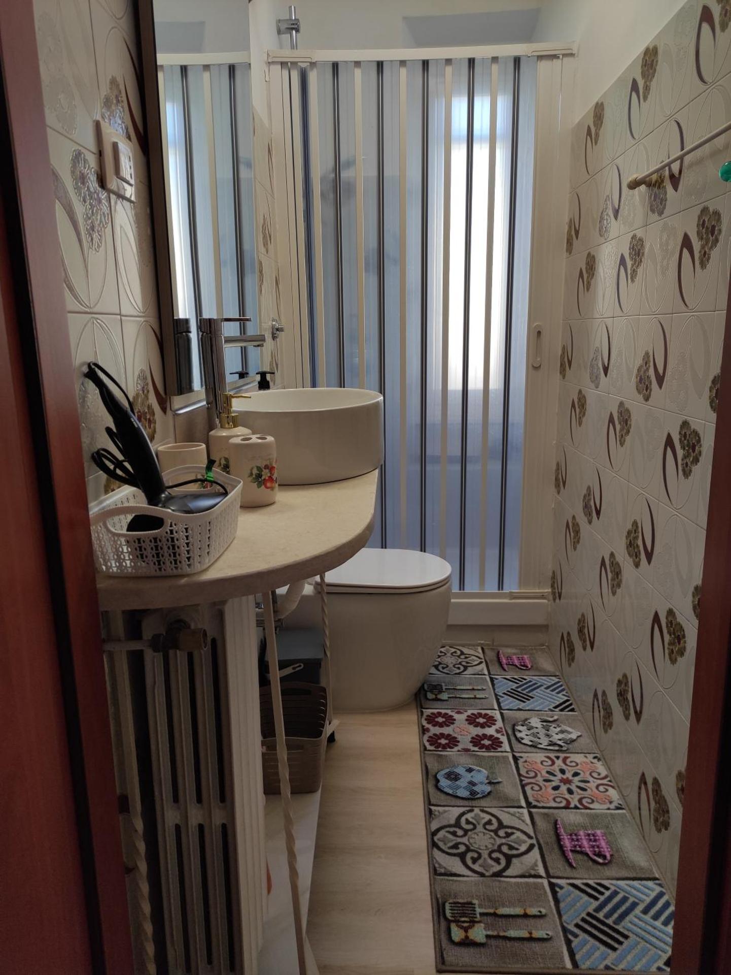 A DUE PASSI dal LAGO