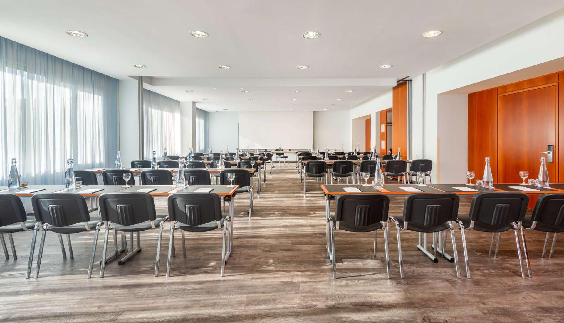 Meeting/conference room