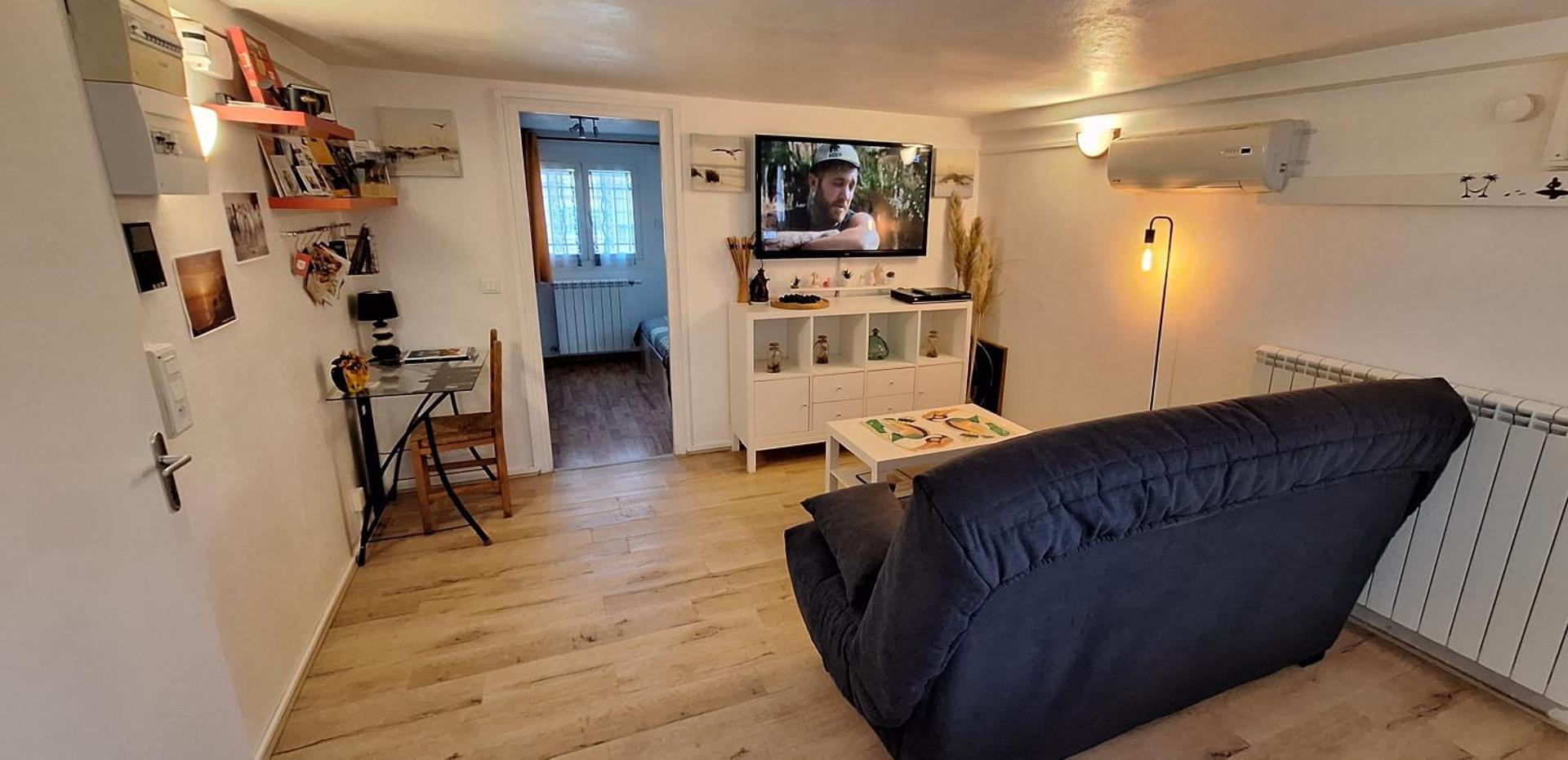 Superbe T2 avec jardin, piscine-enfant et parking