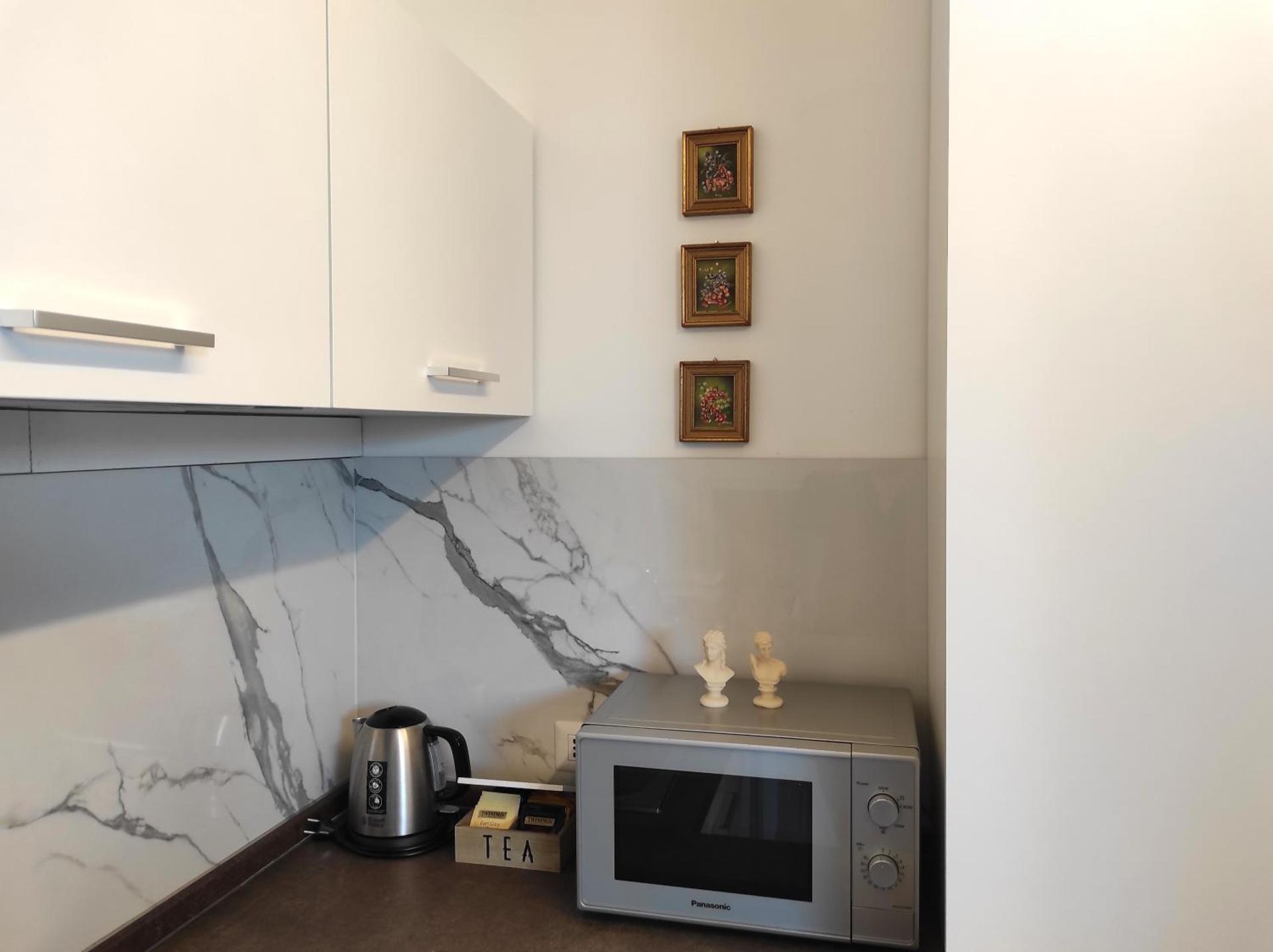 MANTICA CATTANEO APPARTAMENT