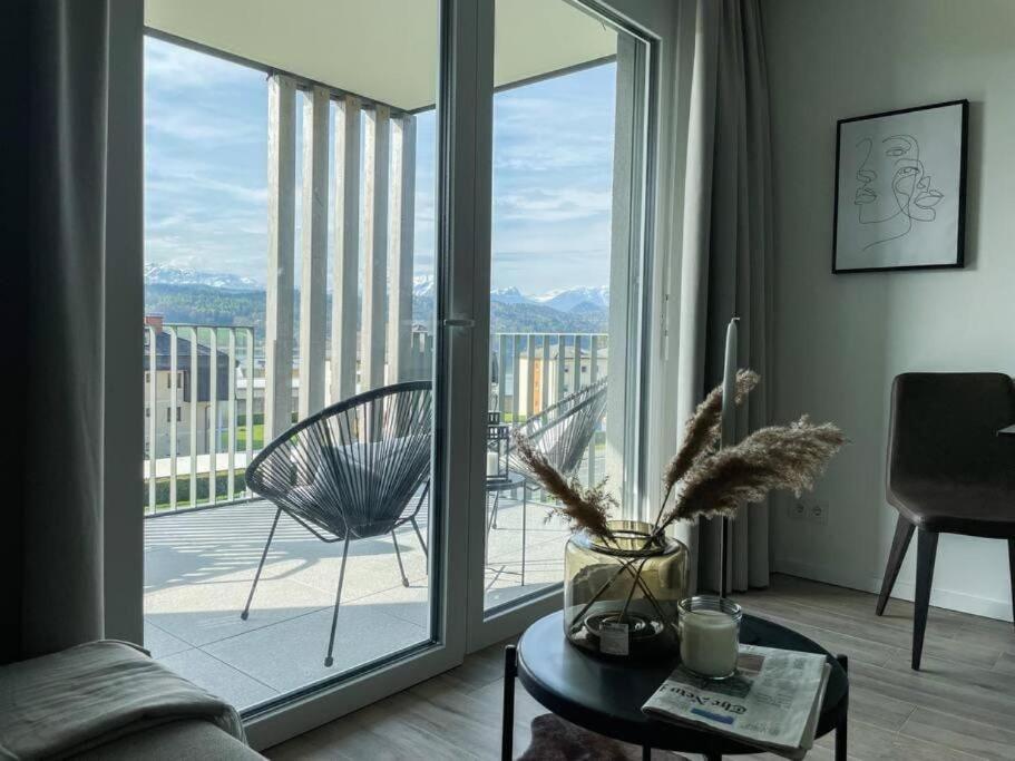 Premium Interior I Big Terrace I At Wöthersee