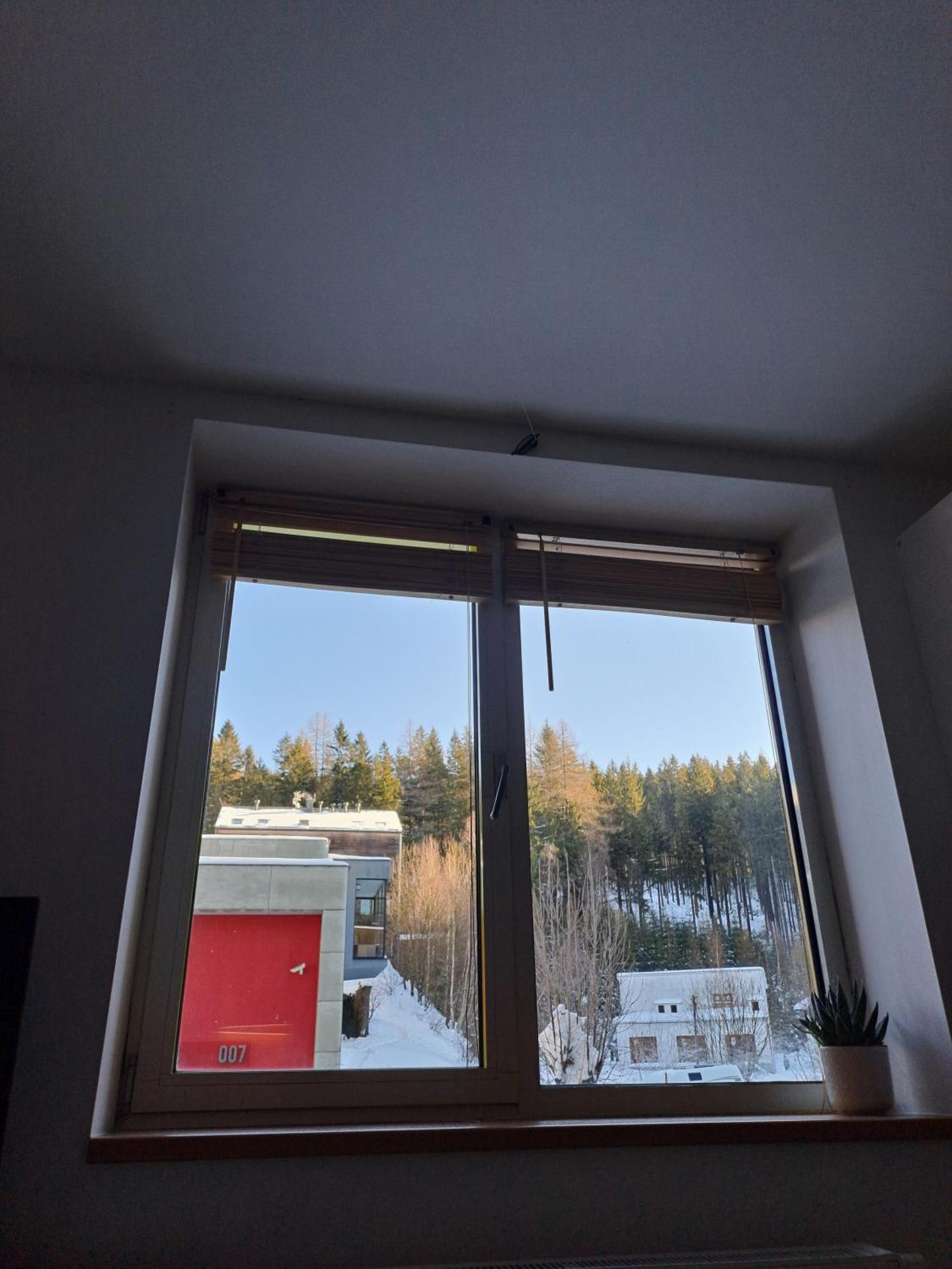 HARRADISE - Plně vybavený apartmán pod Mumlavským vodopádem, přímo na cestě na HŘEBENY, ideální na BĚŽKY a SKIALPY, ZAHRADA na zimní radovánky, kousek do CENTRA i SKIAREÁLU, vybavení i pro DĚTI, absolutní KLID