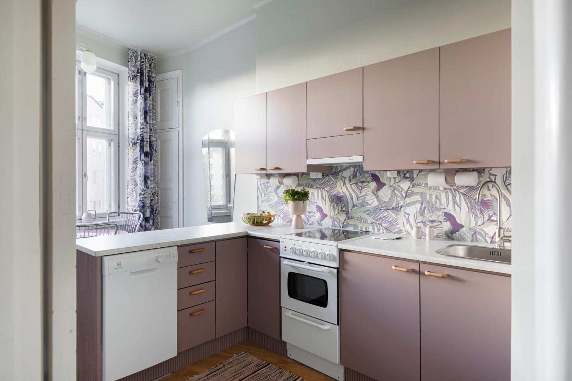 Lovely Vintage Suite, autohalli