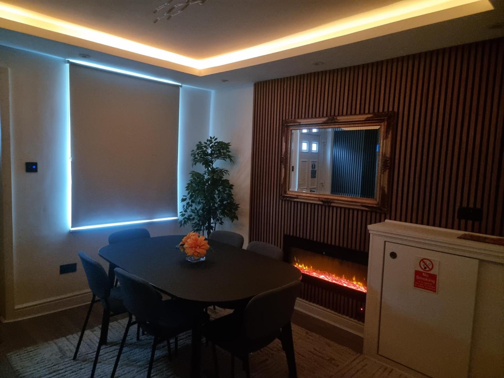 Uniq 3 Bedroom House in central Watford ,15min to London Euston , close to Harry Potter