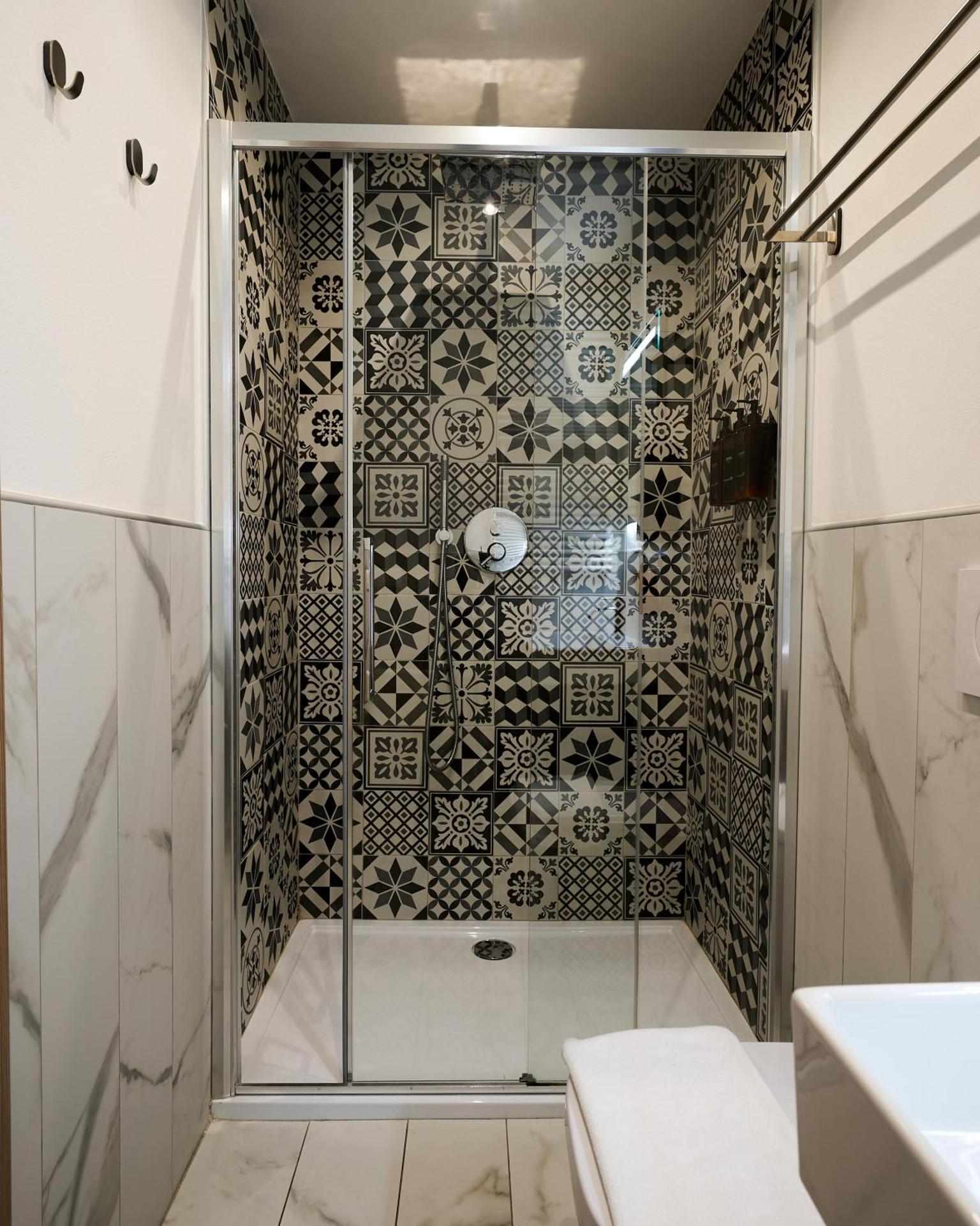 Single Room with Private Bathroom