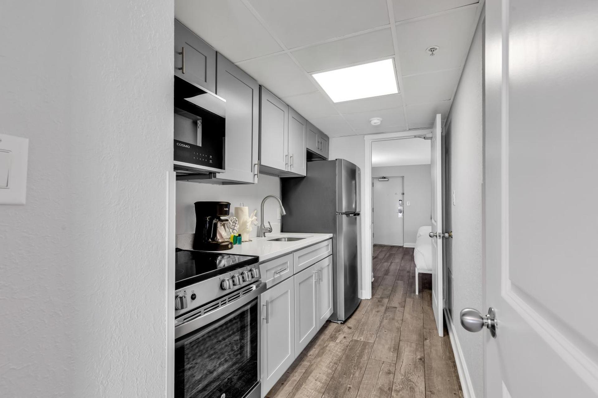 Kitchen or kitchenette