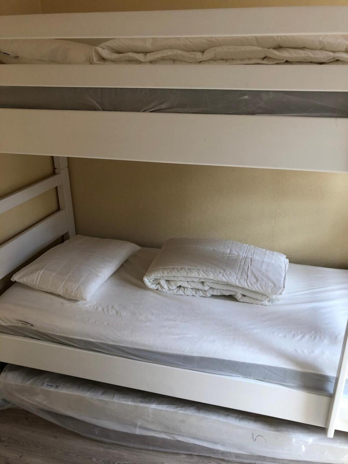 Two bedroom apartment with side sea view