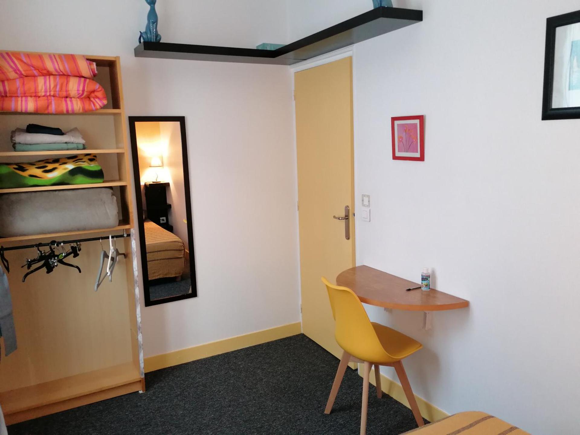 Maison Antony parking gratuit proche Paris