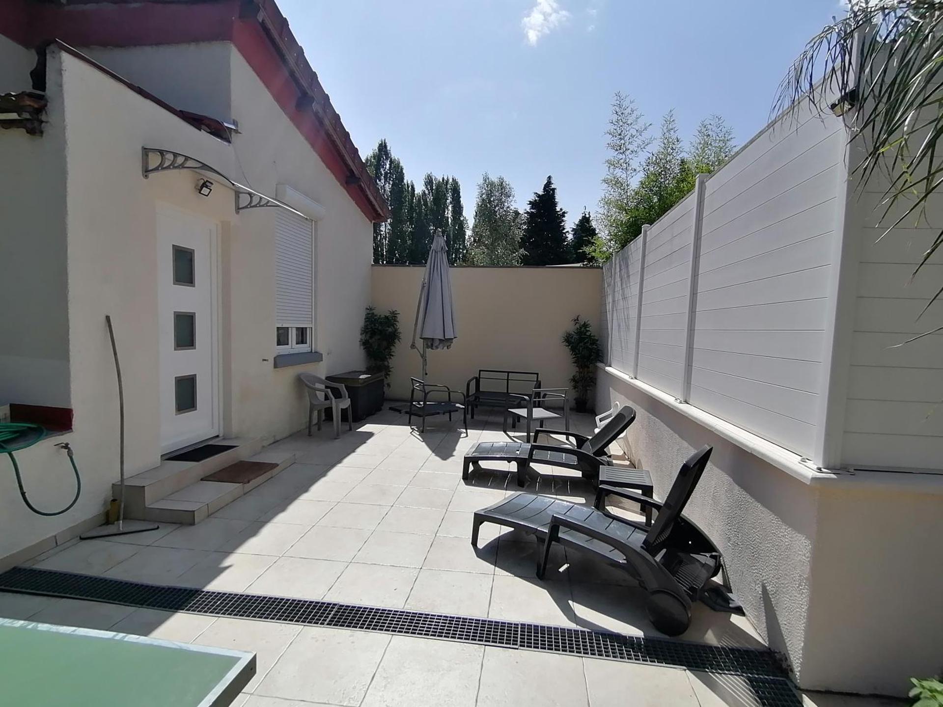 Maison Antony parking gratuit proche Paris