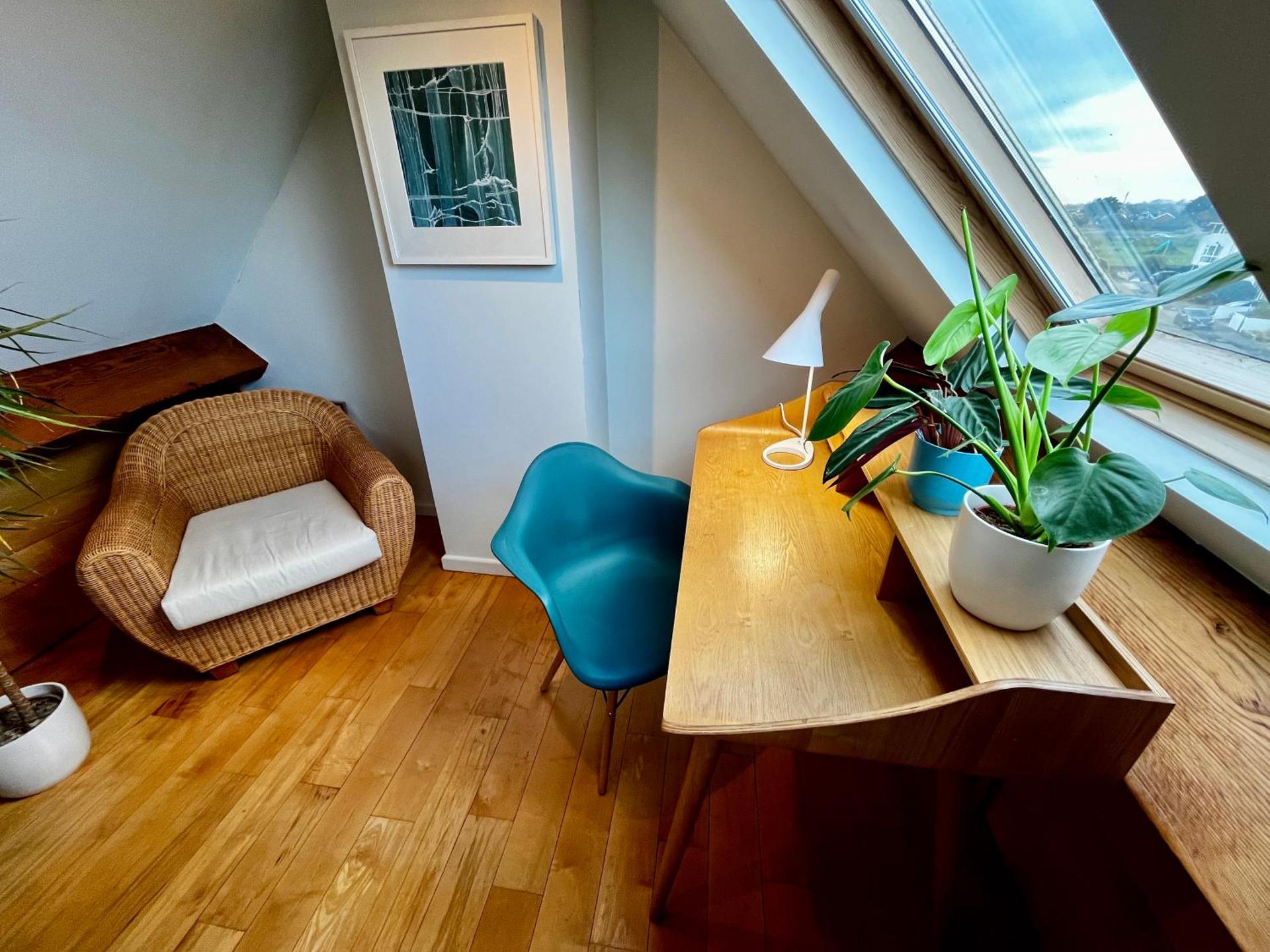 Modern Seaside Townhouse feat Sauna near Brighton