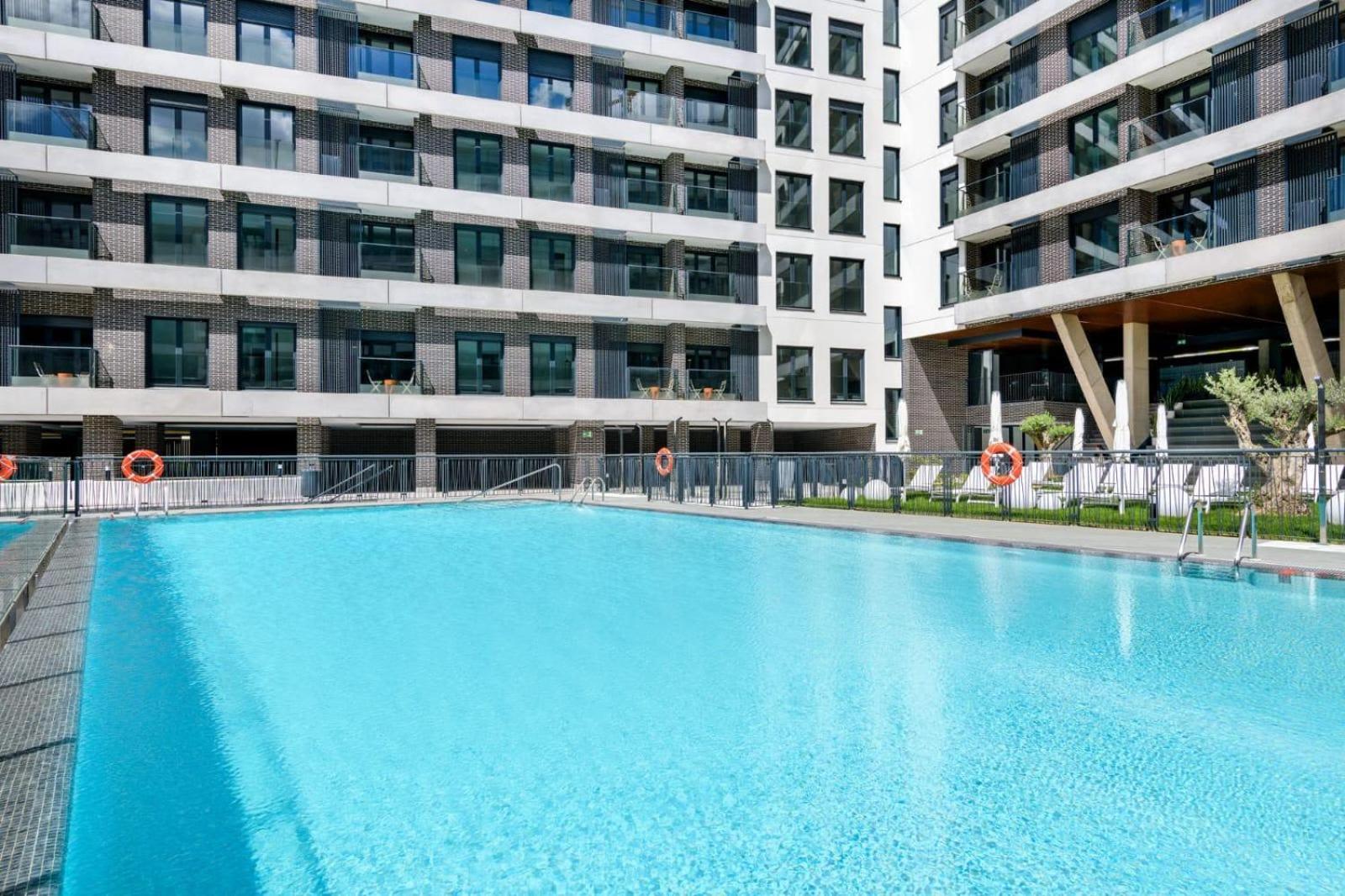 Alejandro Dumas Exclusive Living