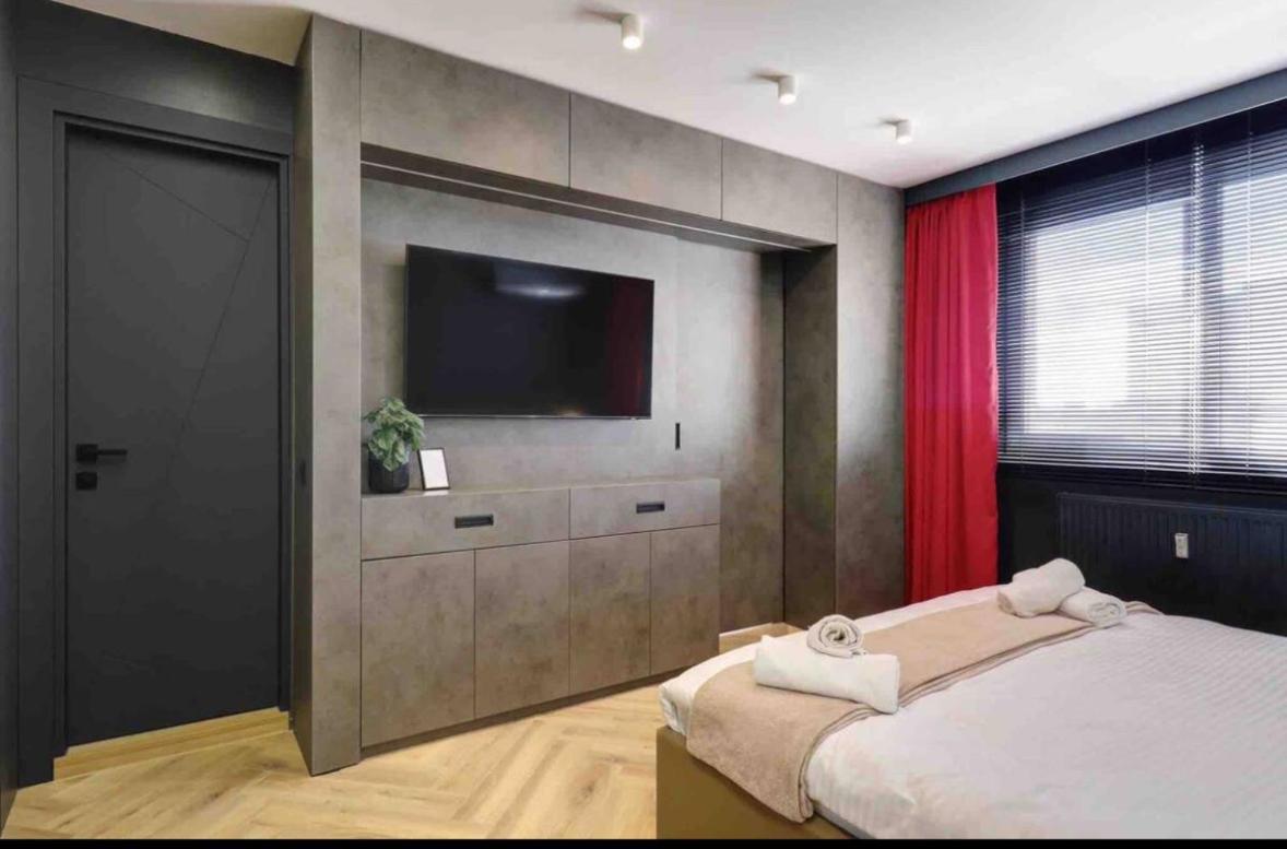 Elegance by Magic Apartments