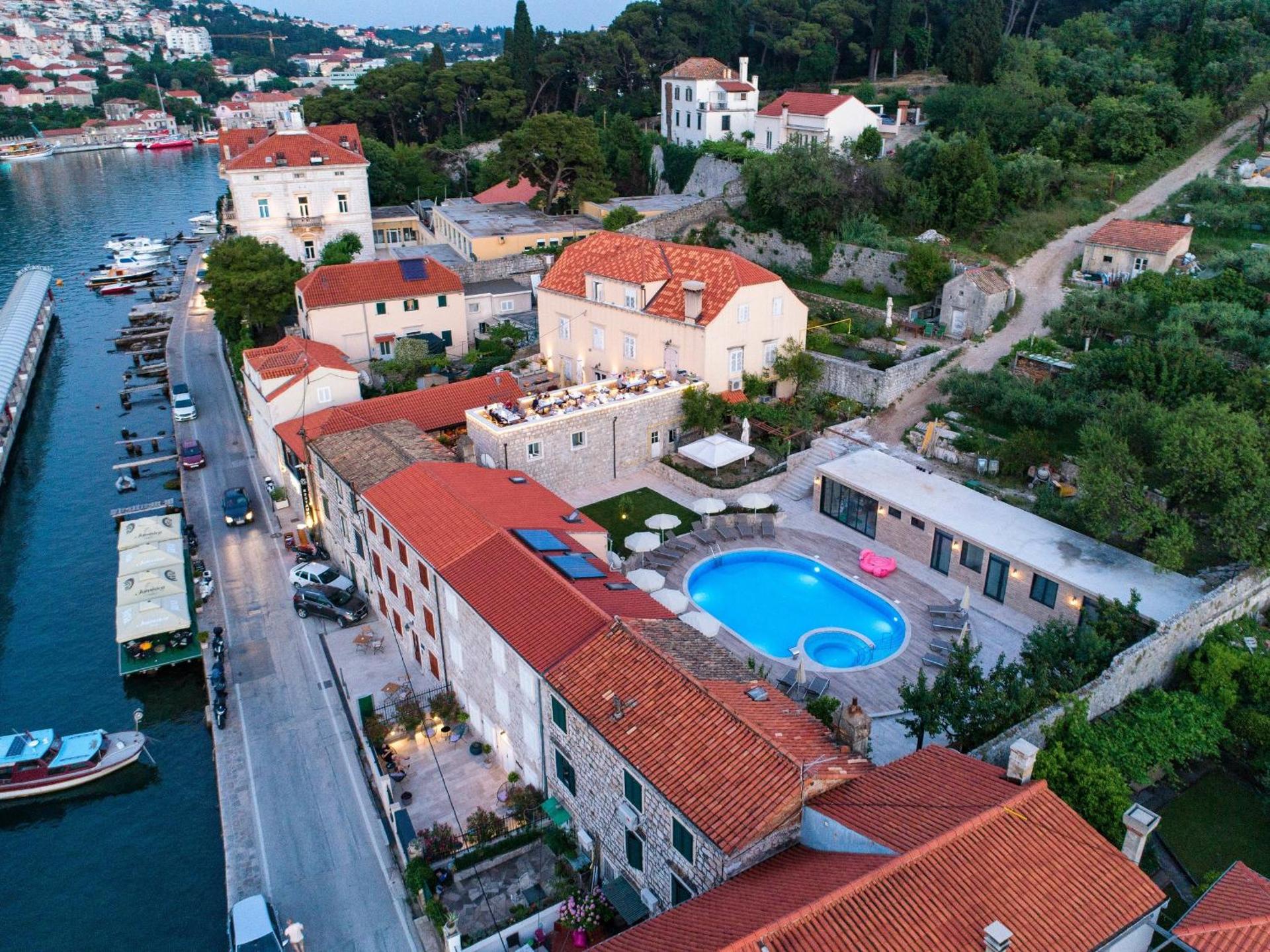 Orka Apartments