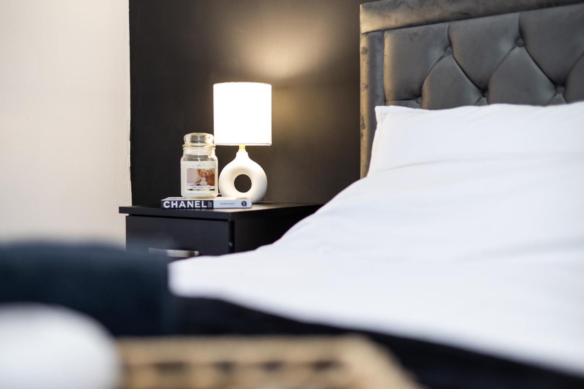 Cozy Home, Sleeps 4,Only 7mins from CENTRE, Parking, WIFI & Netflix