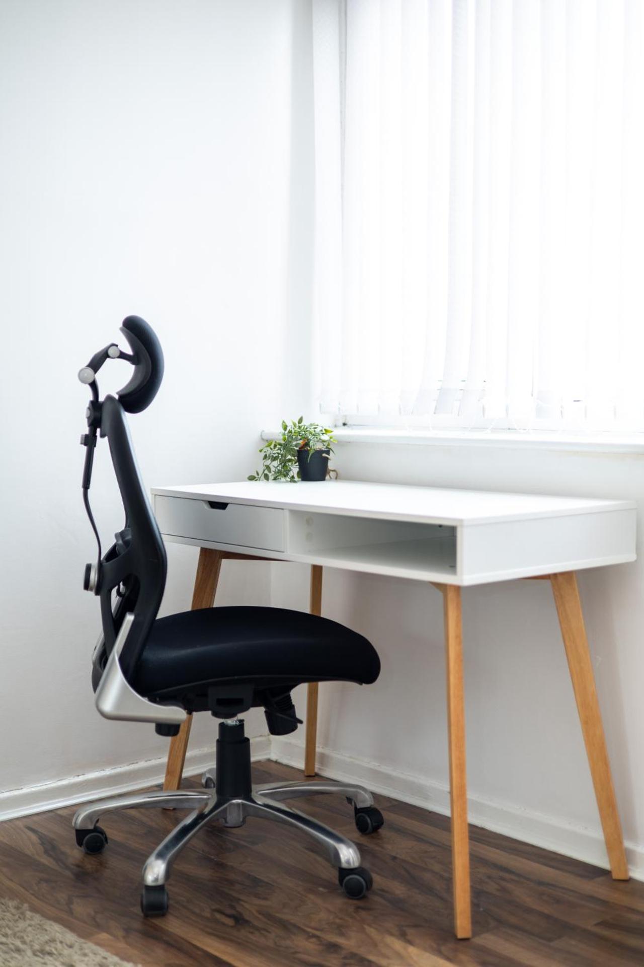 Cozy Home, Sleeps 4,Only 7mins from CENTRE, Parking, WIFI & Netflix