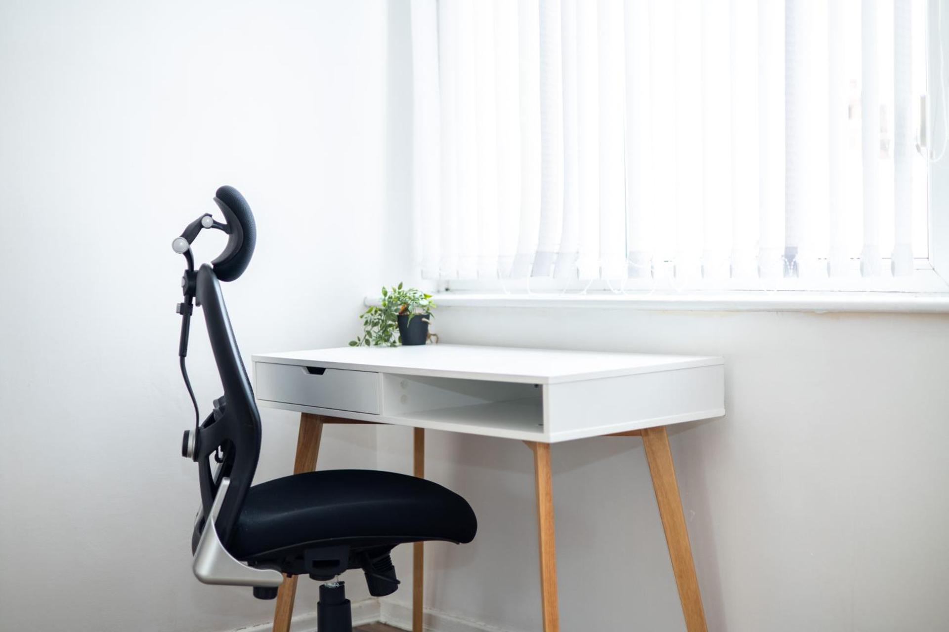 Cozy Home, Sleeps 4,Only 7mins from CENTRE, Parking, WIFI & Netflix