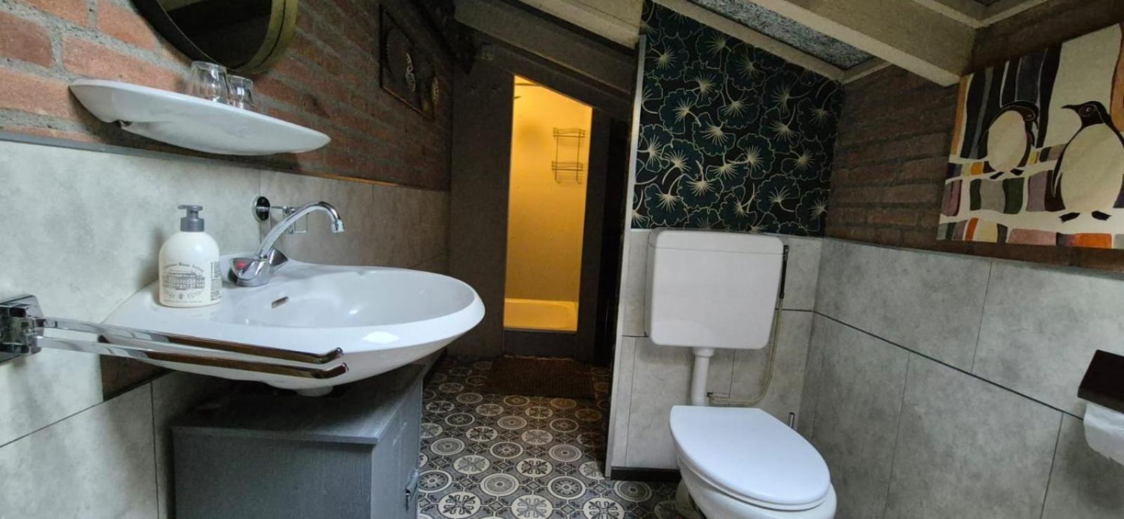 Large Double or Twin Room