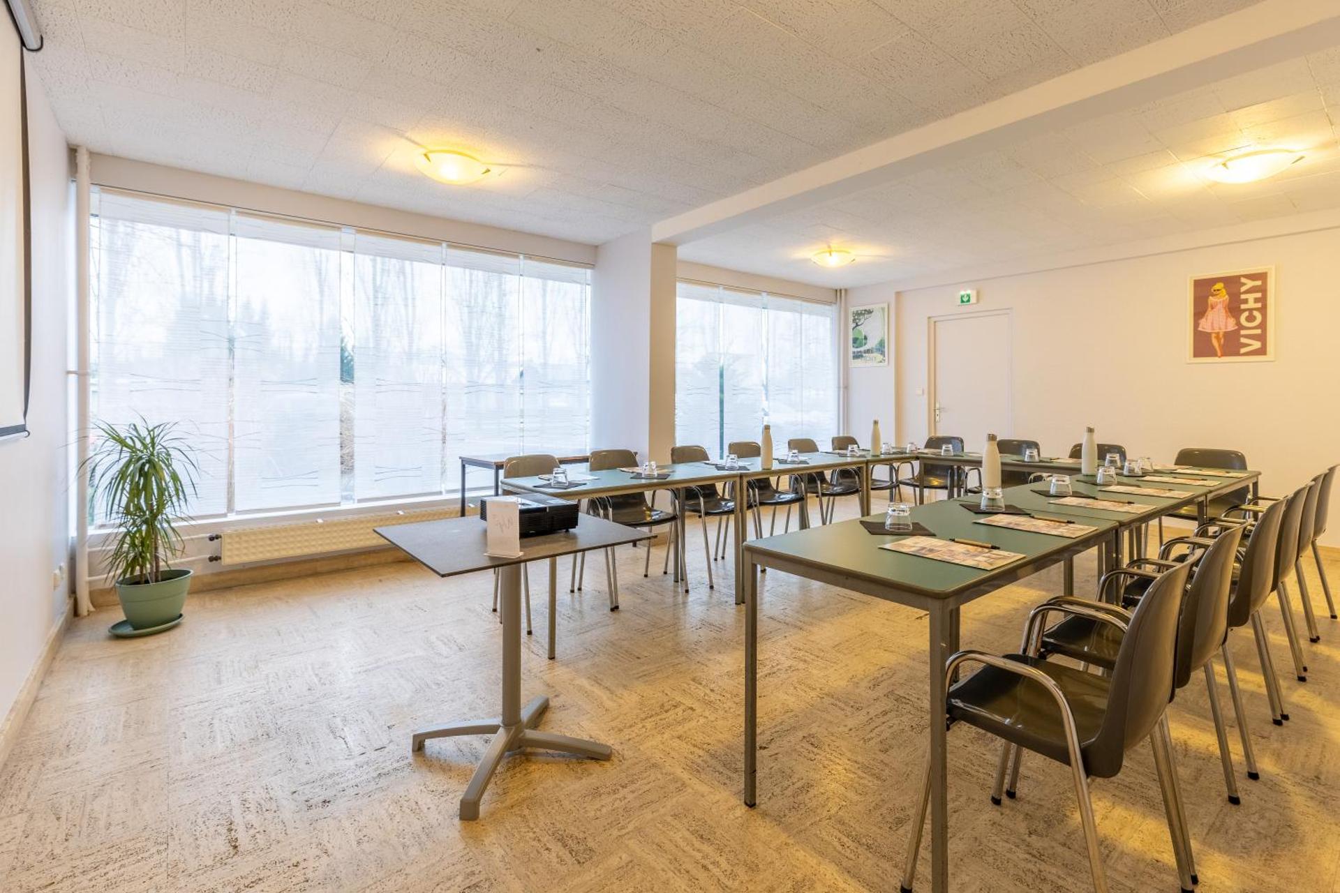 Meeting/conference room