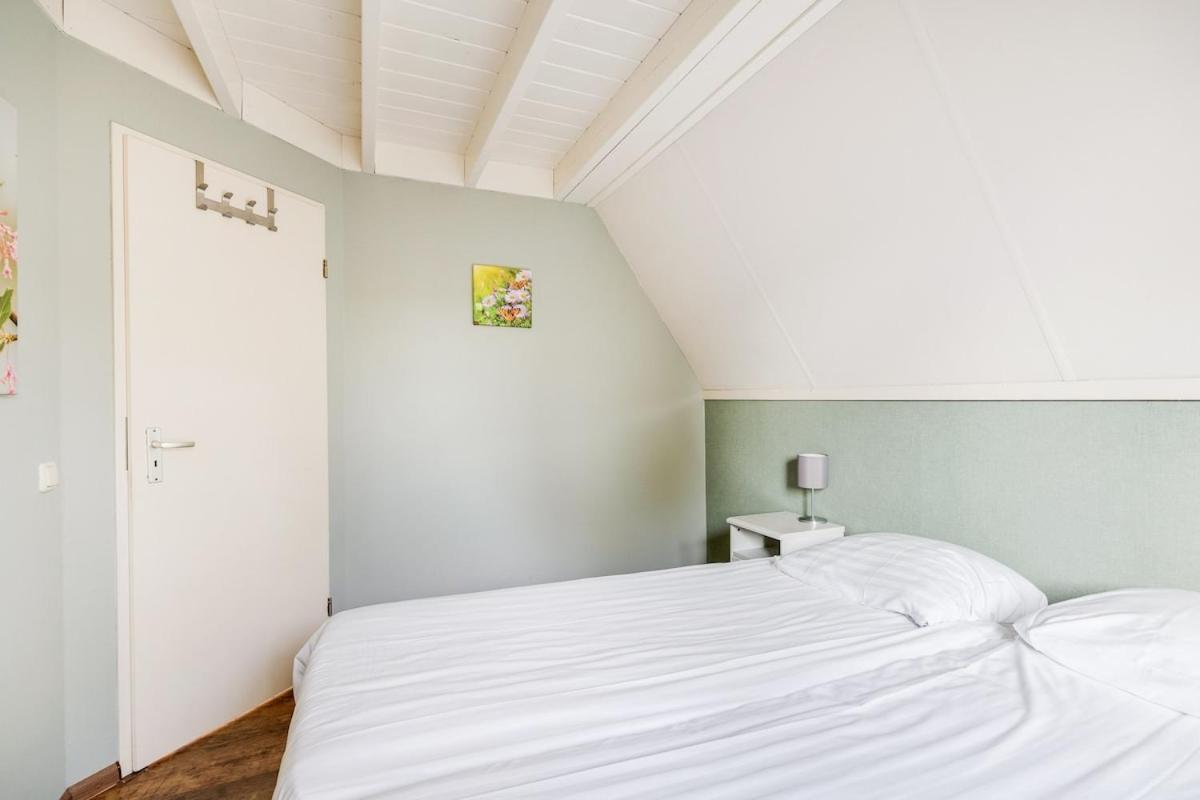 Merel I Rustgevende Accomodatie in Drenthe met omheinde tuin