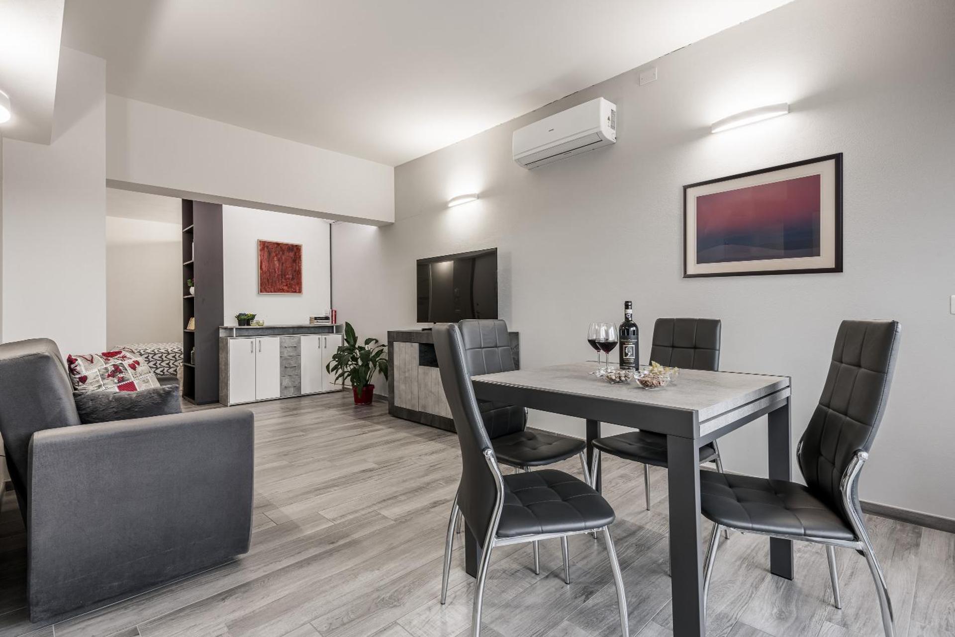 Siena Living Apartment