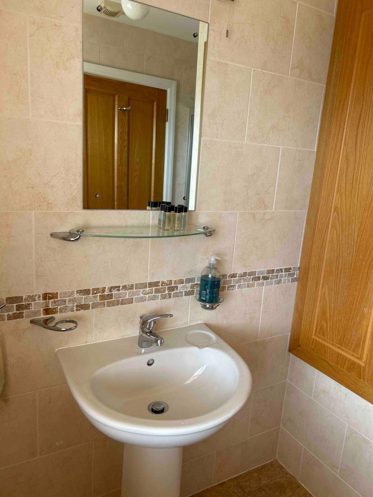 Welcoming Home in Lovely Kenmare