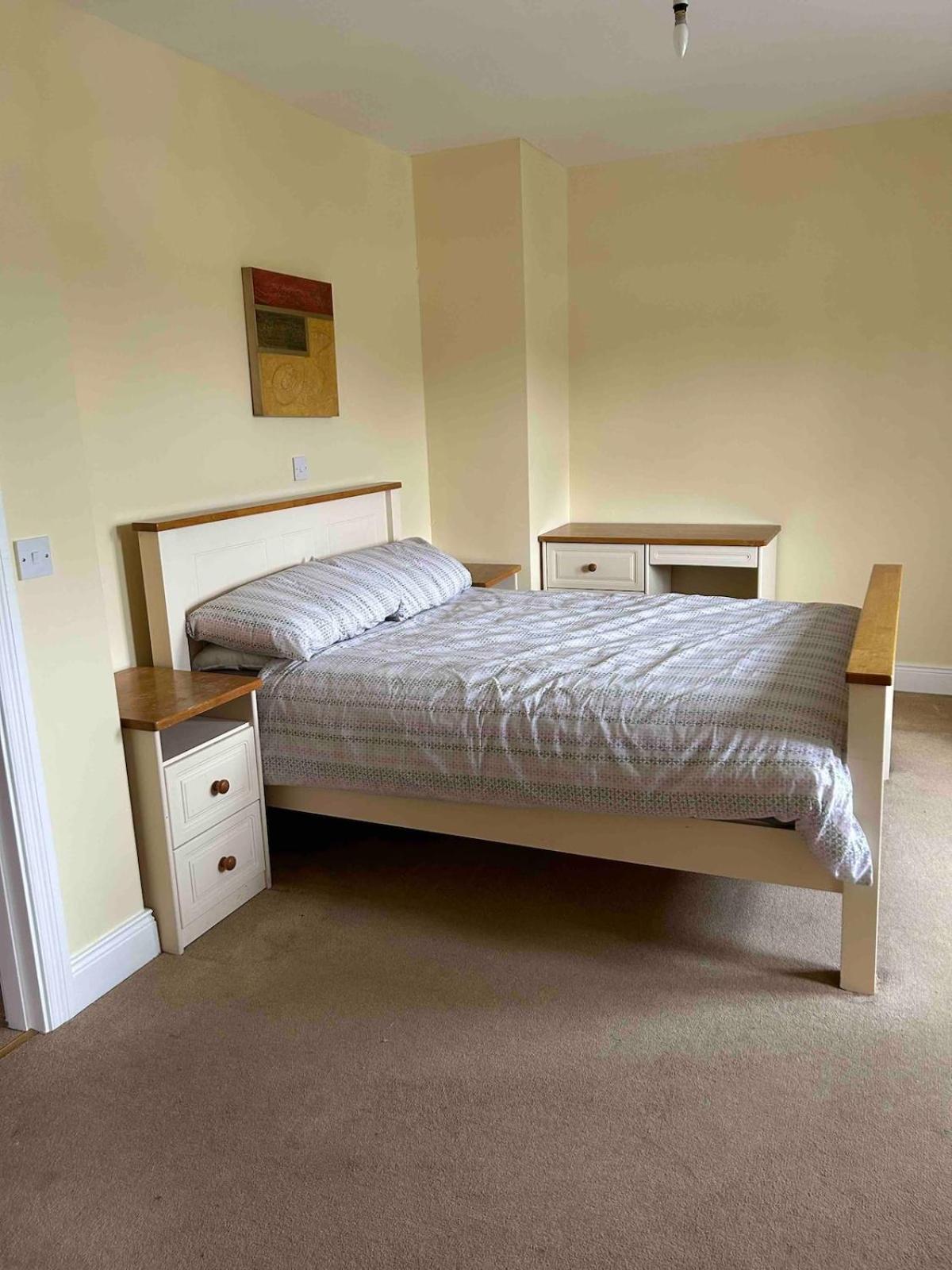 Welcoming Home in Lovely Kenmare