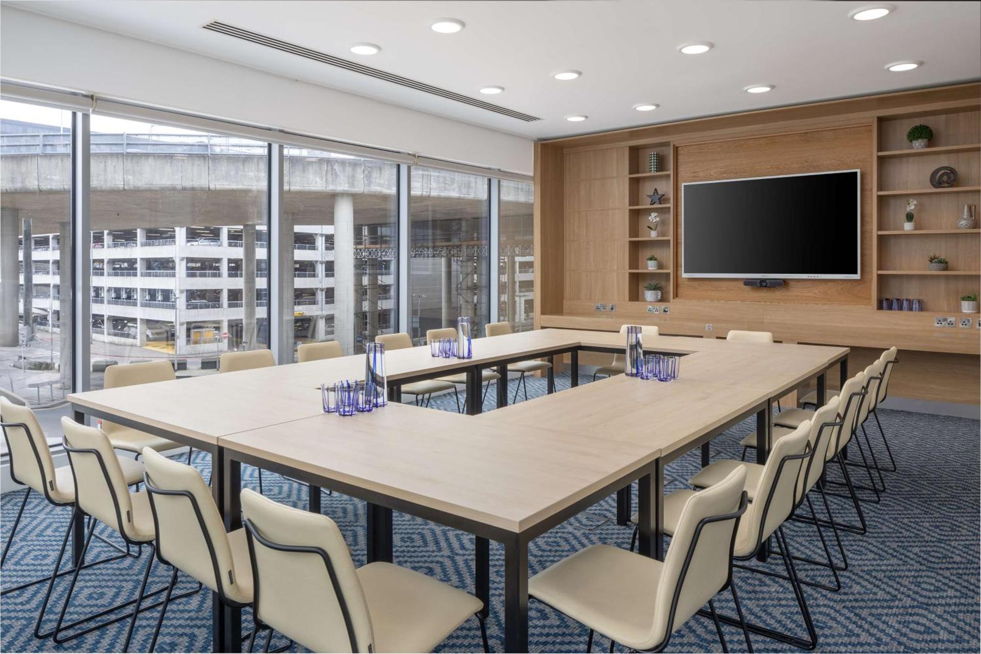 Meeting/conference room
