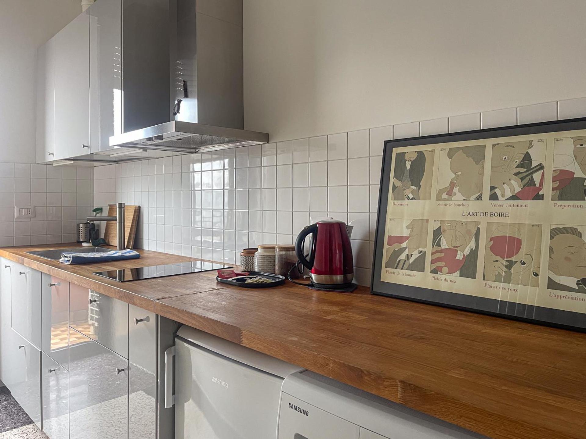 BIG BRIGHT COZY STUDIO APARTMENT IN NOLO NEAR MM1