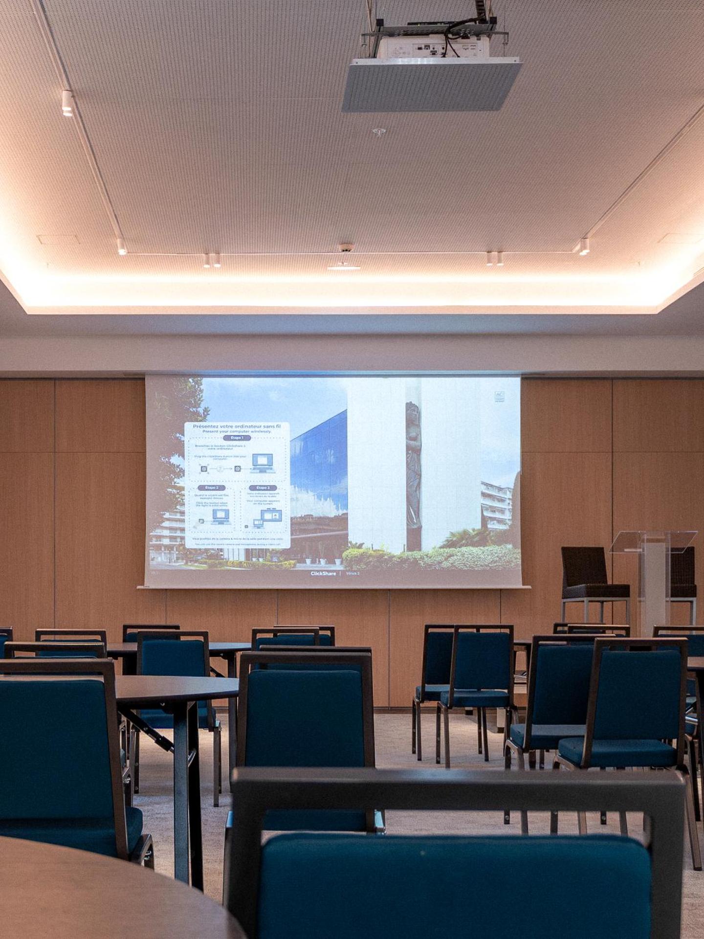 Meeting/conference room