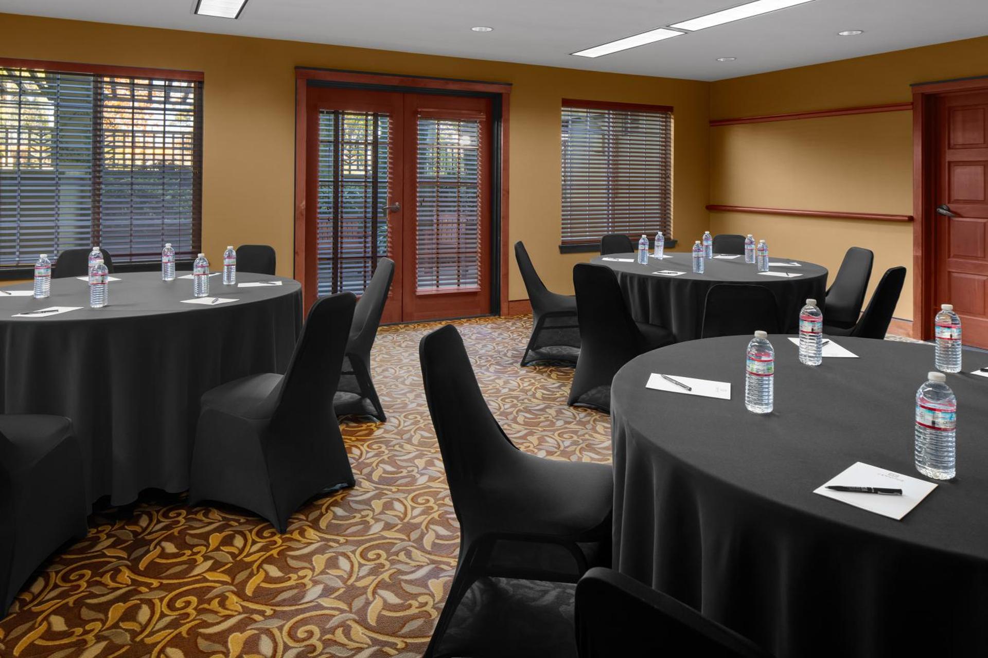 Meeting/conference room