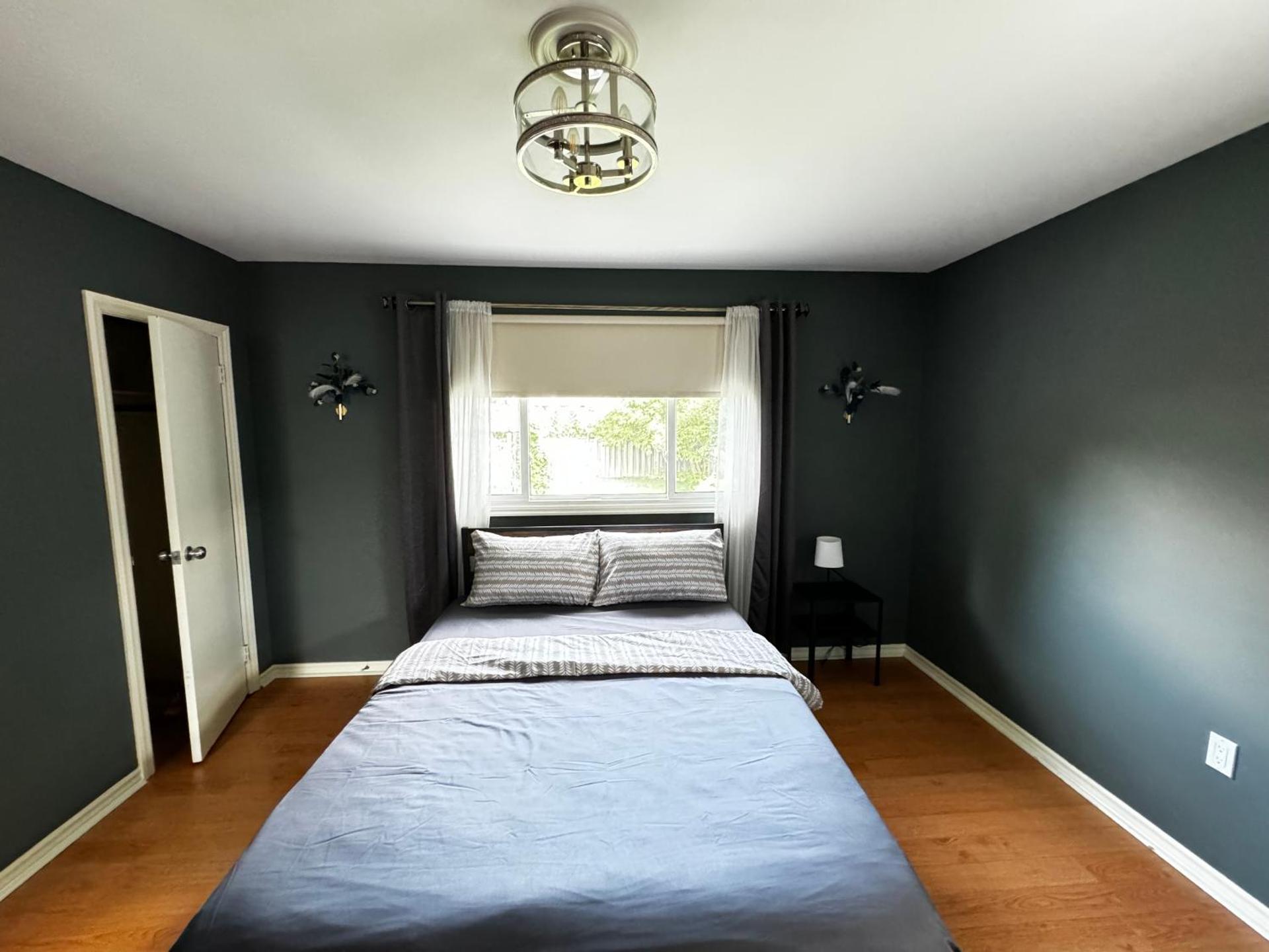 Room in Sudbury - request parking before booking