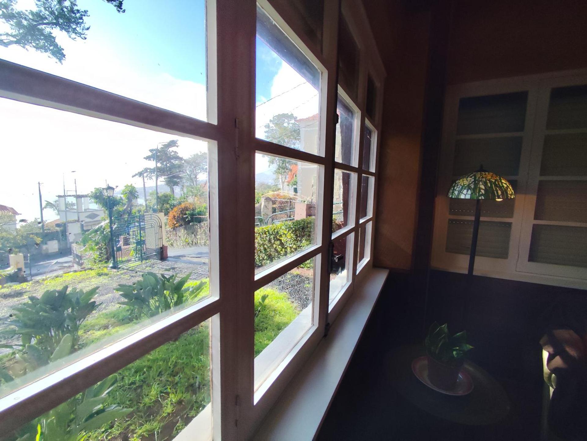 Family Room with Sea View