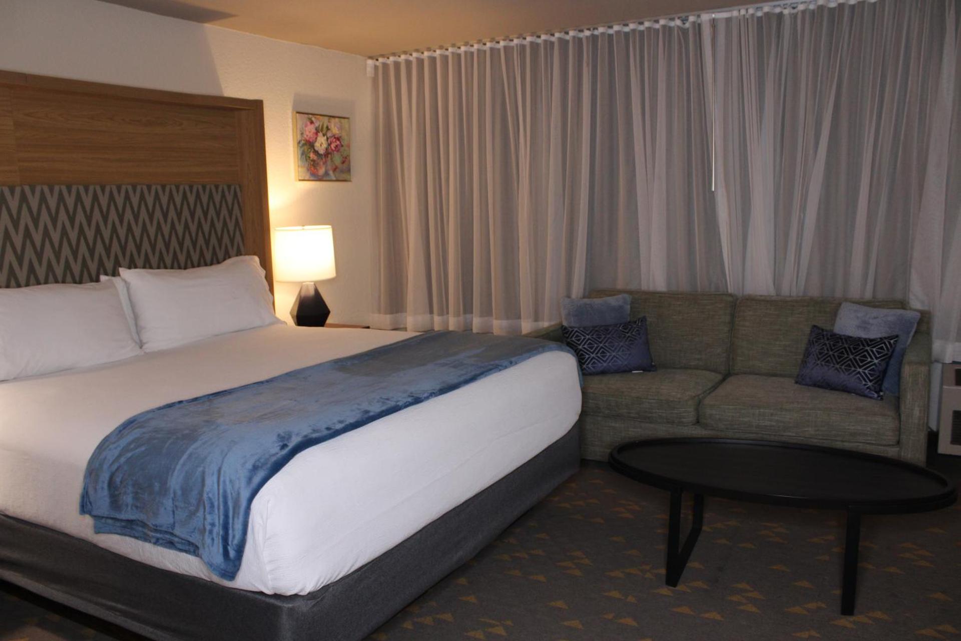 Wyndham Flint MI Grand Blanc Bishop Airport Conference Ct