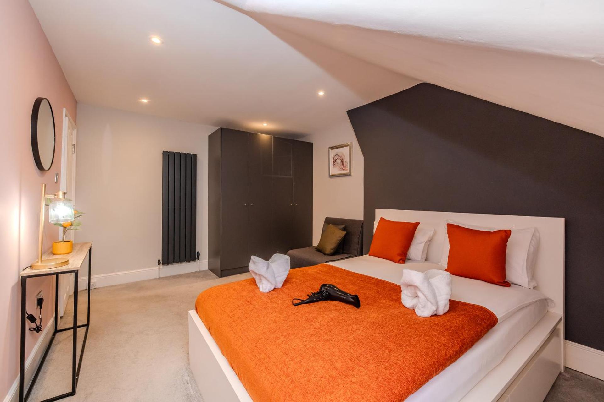 Prefect 2 Bedroom Flat with Seaview and Free Parking