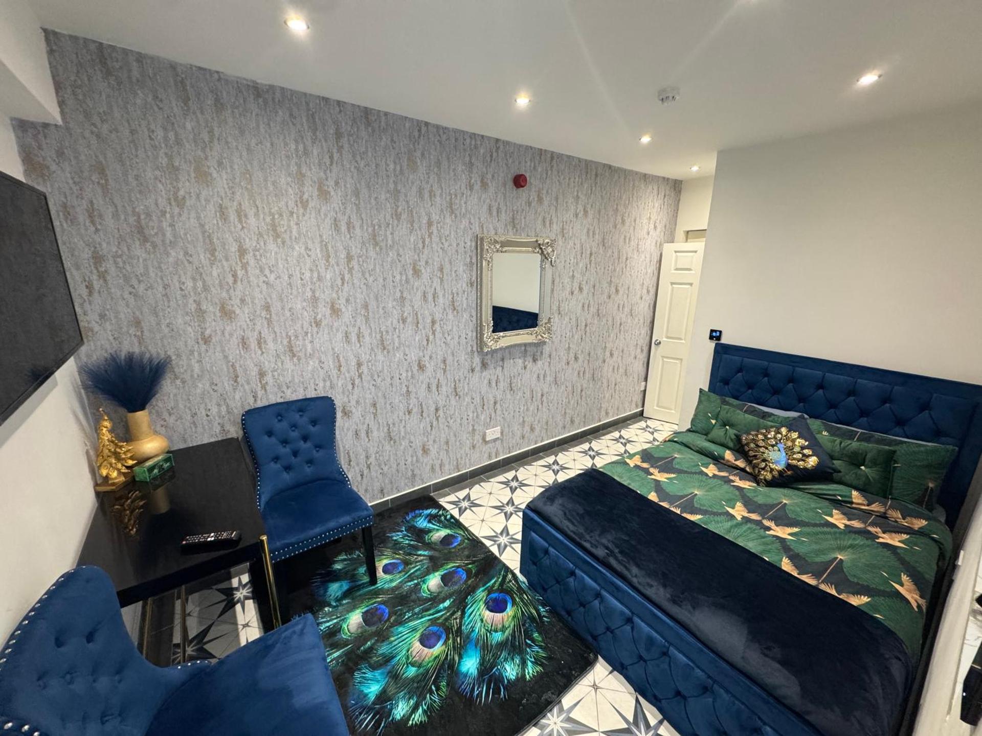 Marble blue flat, City of Gloucester